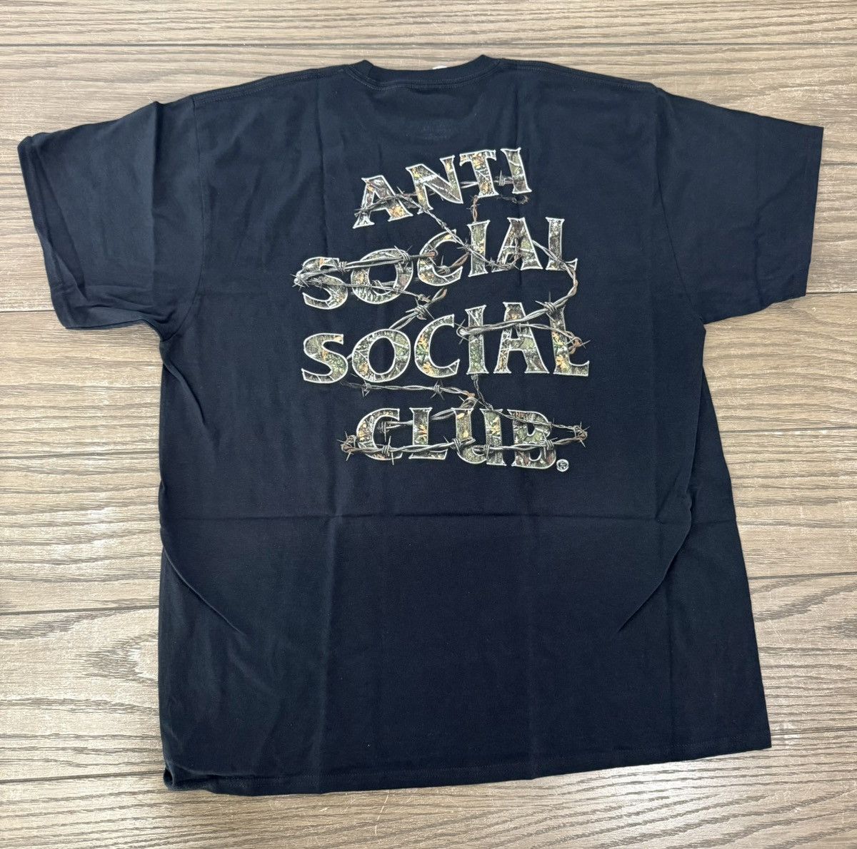 Anti Social Social Club × Designer ‼️ Anti Social Club ASSC Buck Tee Camo Barb Wire 2XL XXL ‼️ Size US XL / EU 56 / 4 - 4 Thumbnail