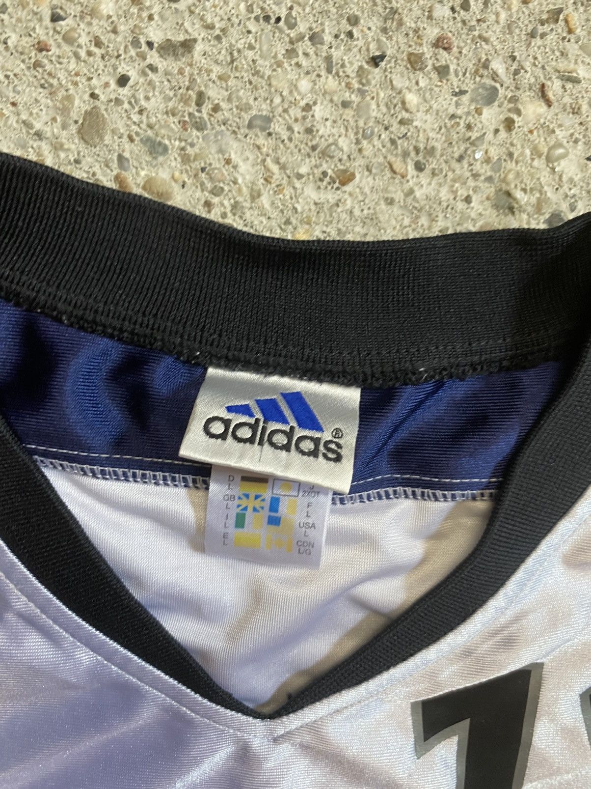 Adidas Adidas vintage tanktop sleeveless norge norway basketball Size US L / EU 52-54 / 3 - 5 Thumbnail
