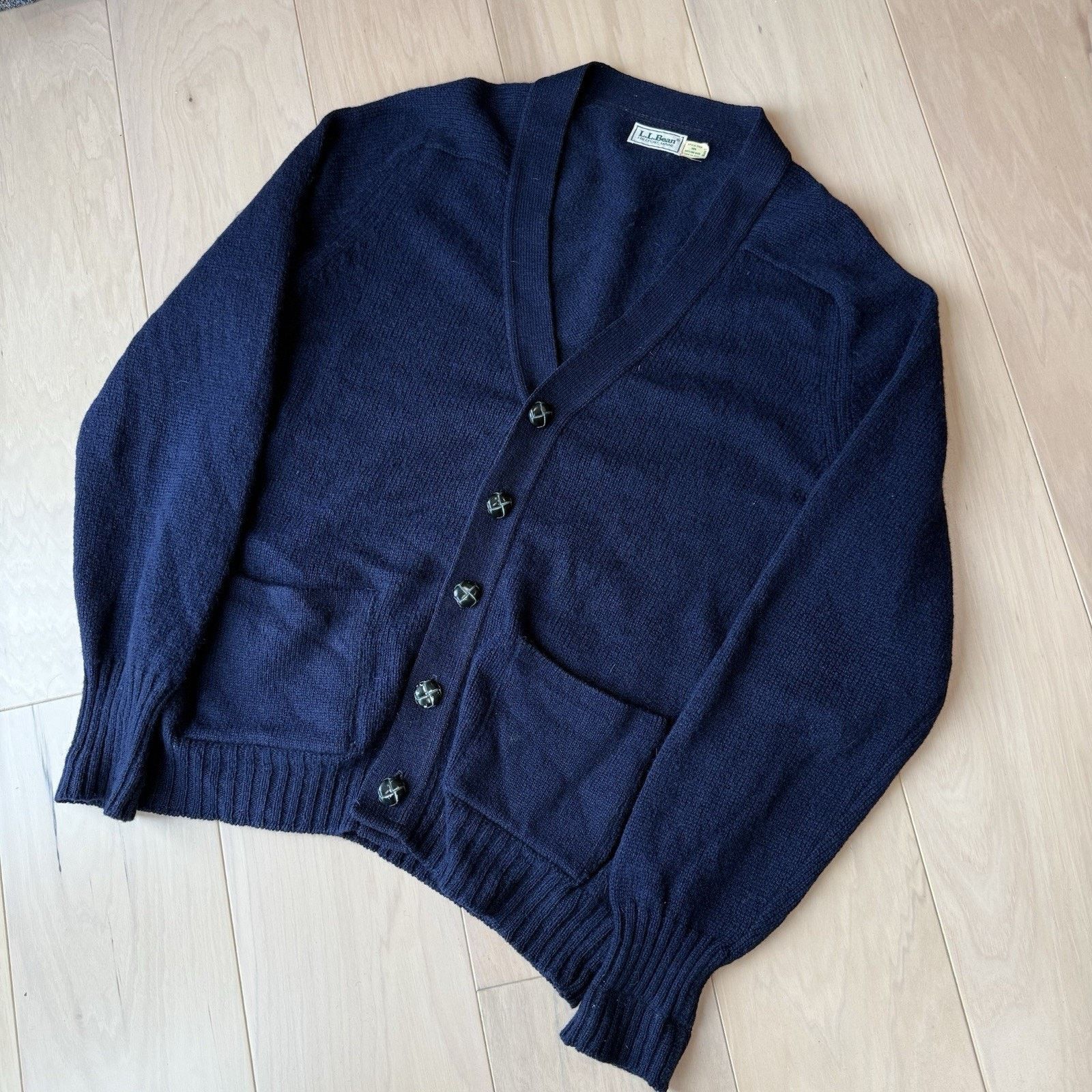 L.L. Bean Vintage LL Bean Shetland Wool Cardigan Large Navy Winter Size US L / EU 52-54 / 3 - 10 Thumbnail