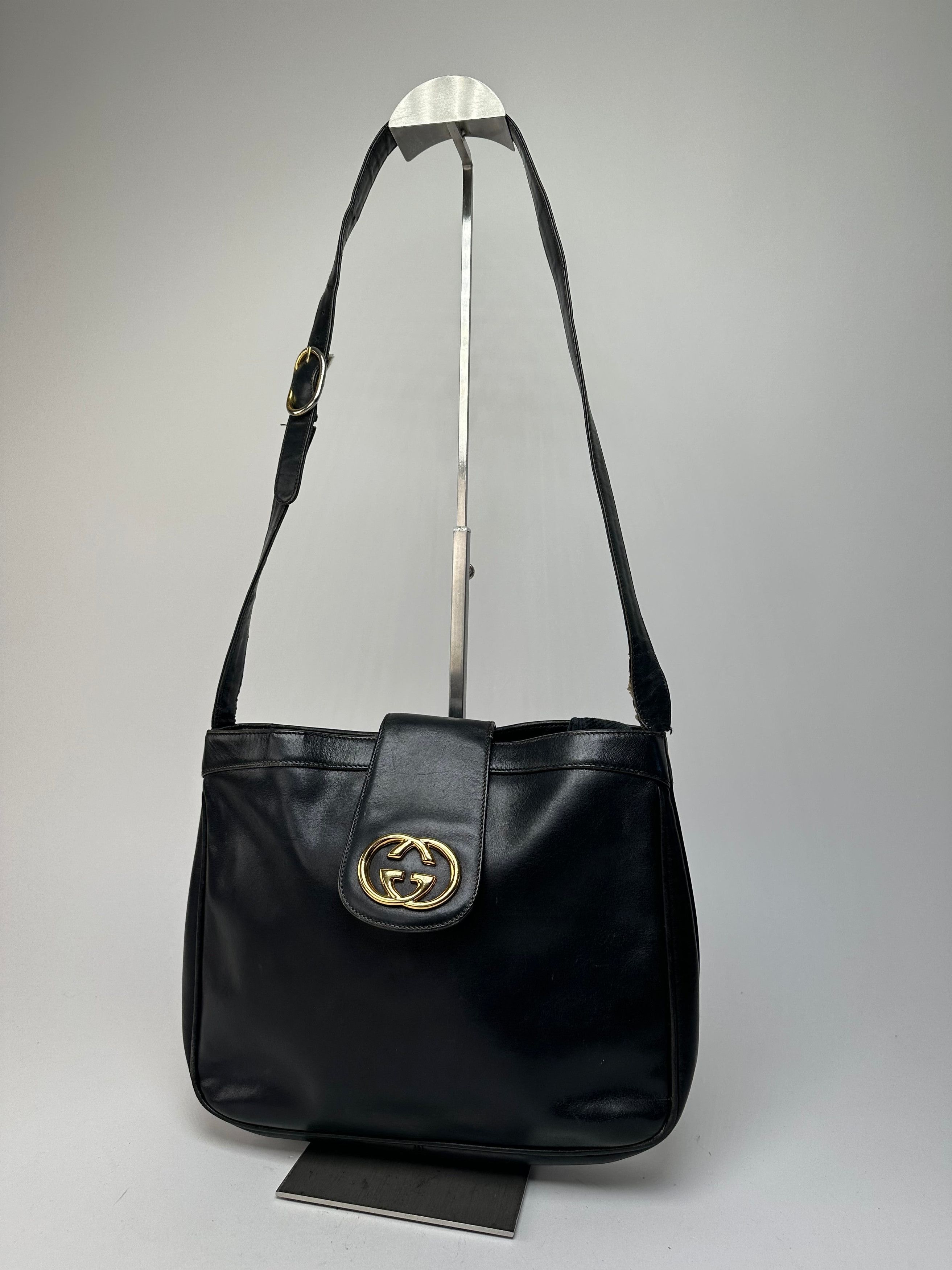 Gucci Vintage Smooth Leather Shoulder Bag Black Size ONE SIZE - 1 Thumbnail