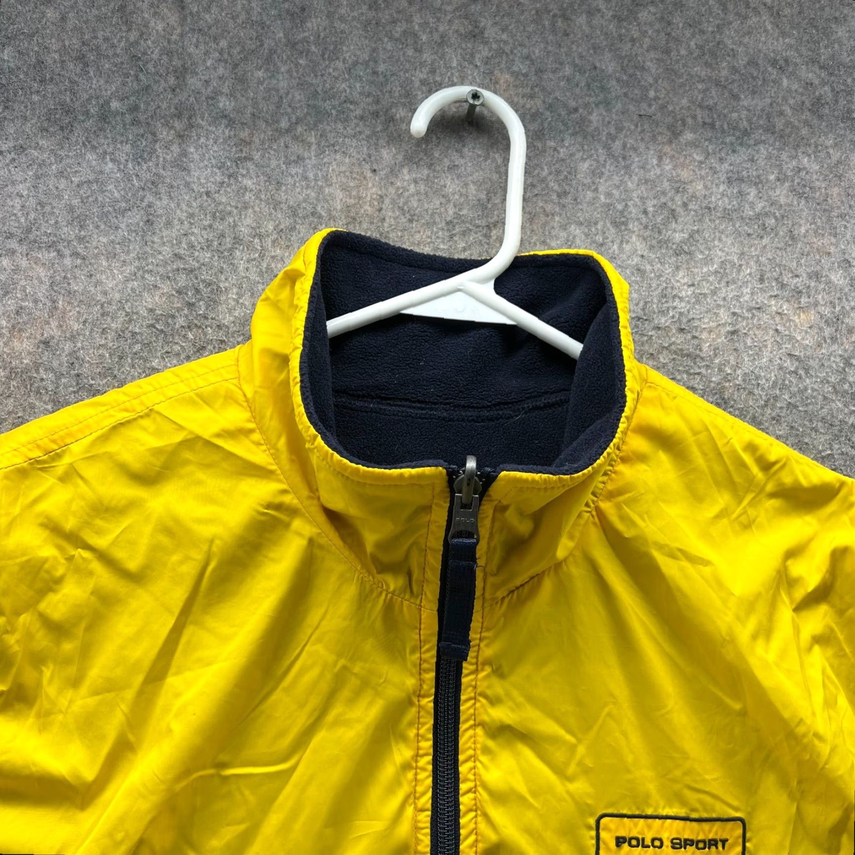 Ralph Lauren VINTAGE Ralph Lauren Sport Vest Men Large Yellow Full Zip Polartec Reversible USA Vtg Size US L / EU 52-54 / 3 - 4 Thumbnail