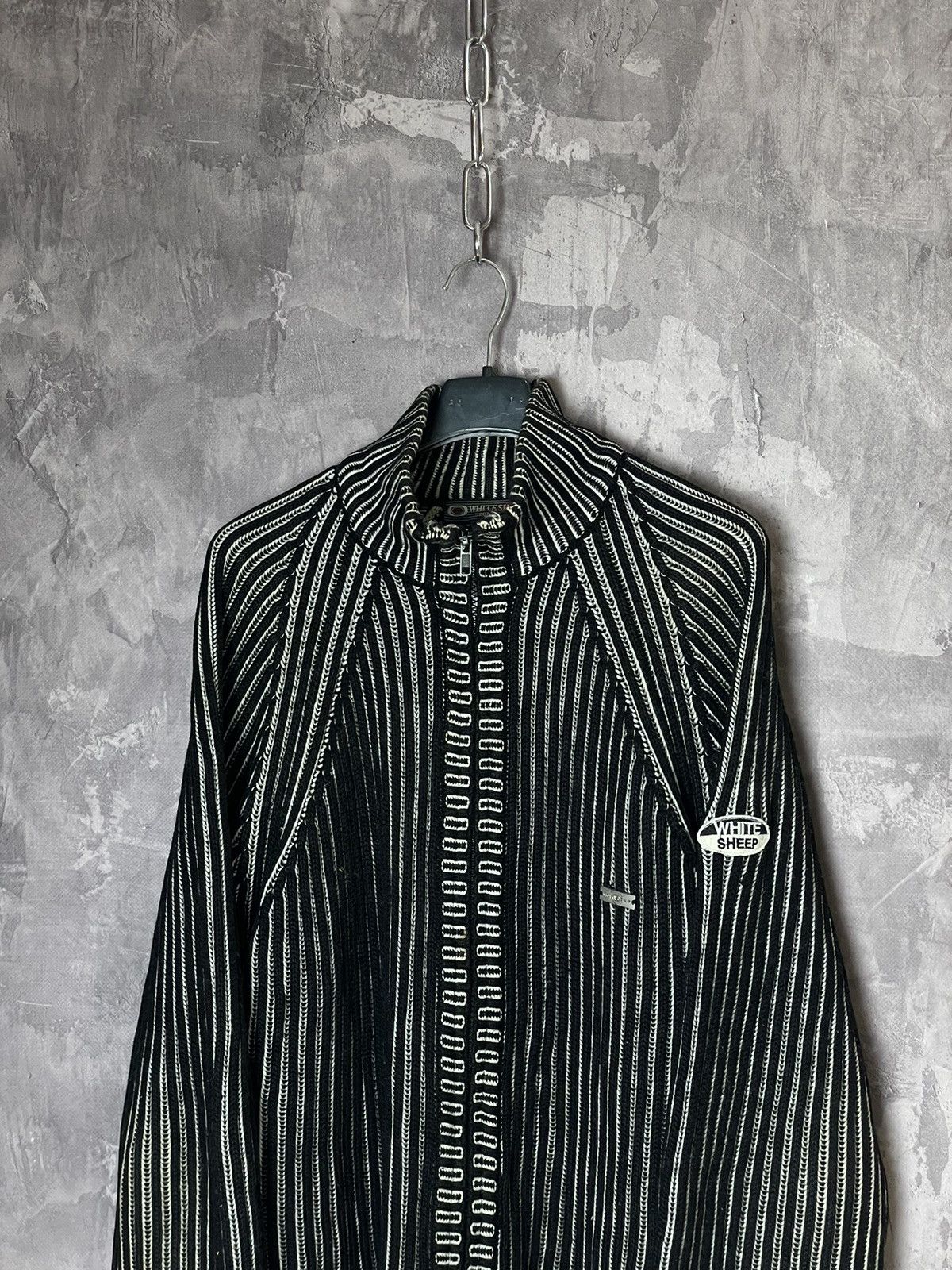Vintage Y2K VTG 1990s 3D Striped Knit Zip Sweater Japan Skinny Style Size US L / EU 52-54 / 3 - 2 Thumbnail