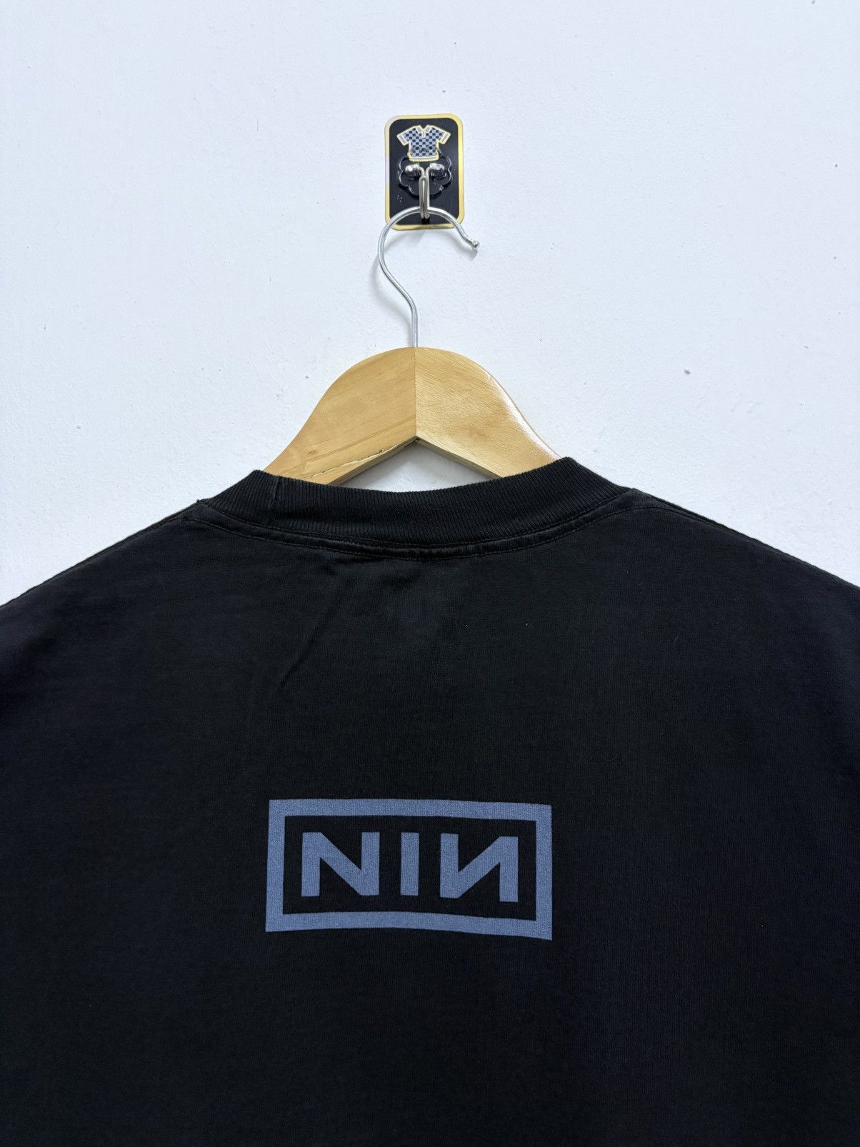 Vintage 2000's Nine Inch Nails - Album Pretty Hate Machine T-Shirt Size US M / EU 48-50 / 2 - 4 Thumbnail
