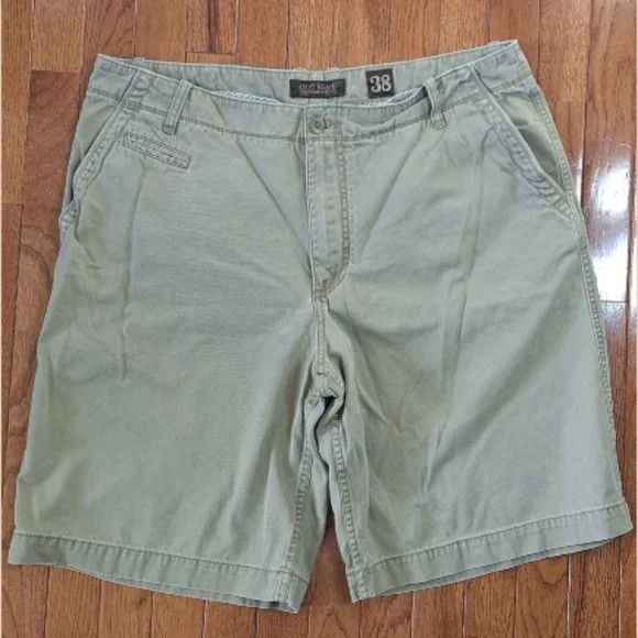 Old Navy Old Navy Mens 38 Khaki Cargo Shorts Utility Pockets Vintage Size US 38 / EU 54 - 1 Thumbnail