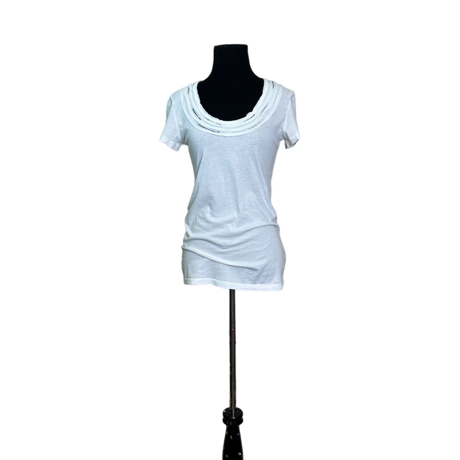 Old Navy Old Navy white short sleeves neck detailed t shirt size XS Size XS / US 0-2 / IT 36-38 - 10 Thumbnail