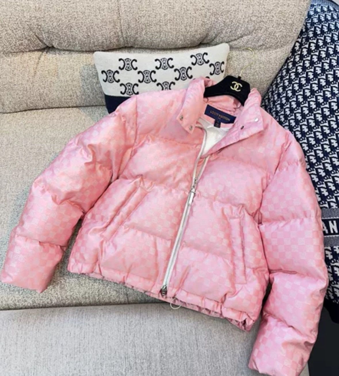 Louis Vuitton Louis Vuitton Pink Sparkling Silver Checkered Down Jacket Size XS / US 0-2 / IT 36-38 - 3 Thumbnail