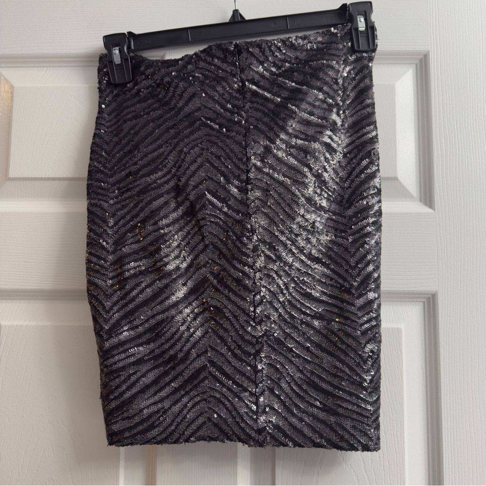 Iro BNWT IRO Shimmering Black/SilverMini Saria Skirt size 40 Size 27" / US 4 / IT 40 - 8 Thumbnail
