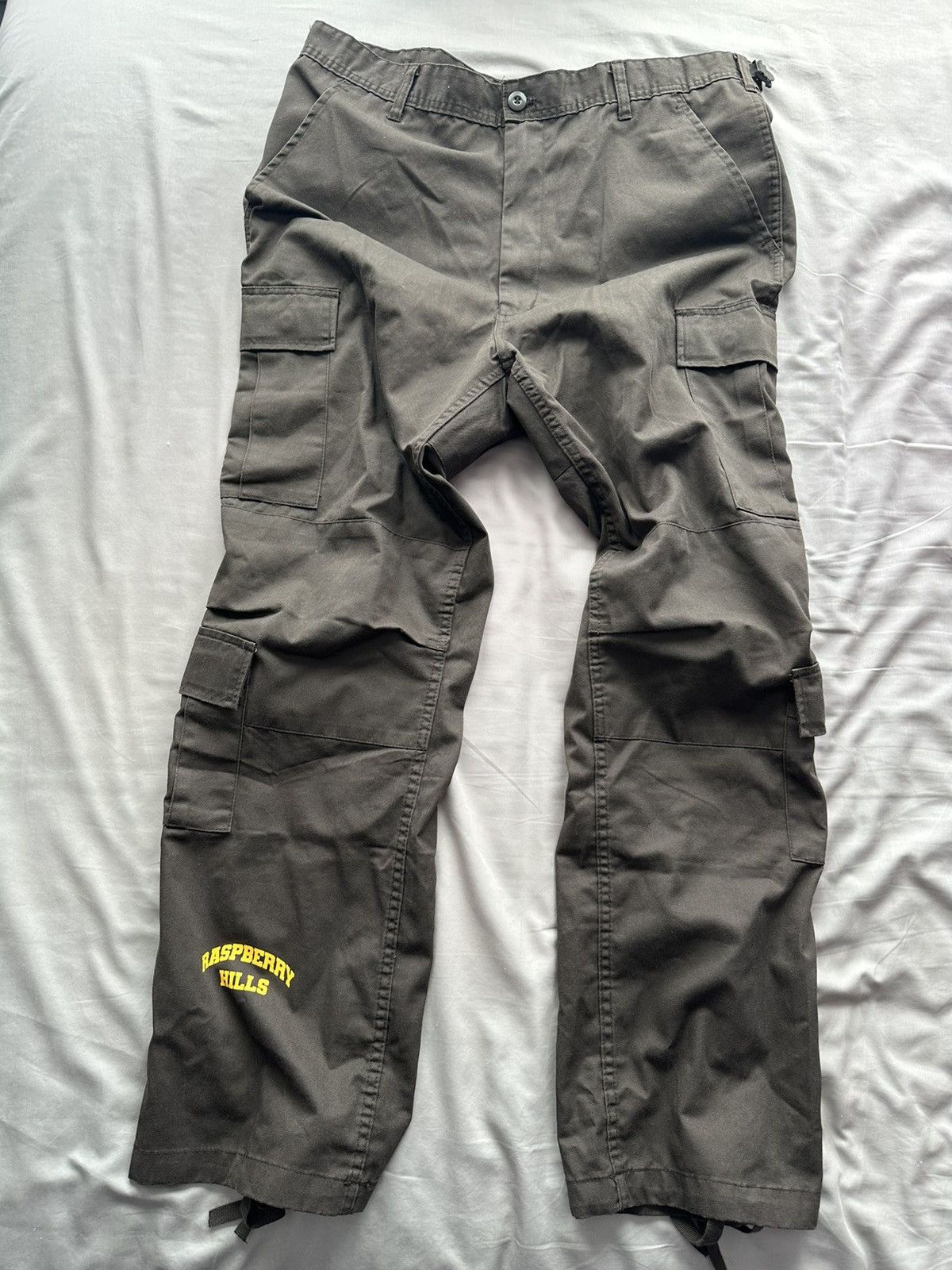 Streetwear GV Gallery Raspberry Hills x HMDD Cargo Pants | Grailed