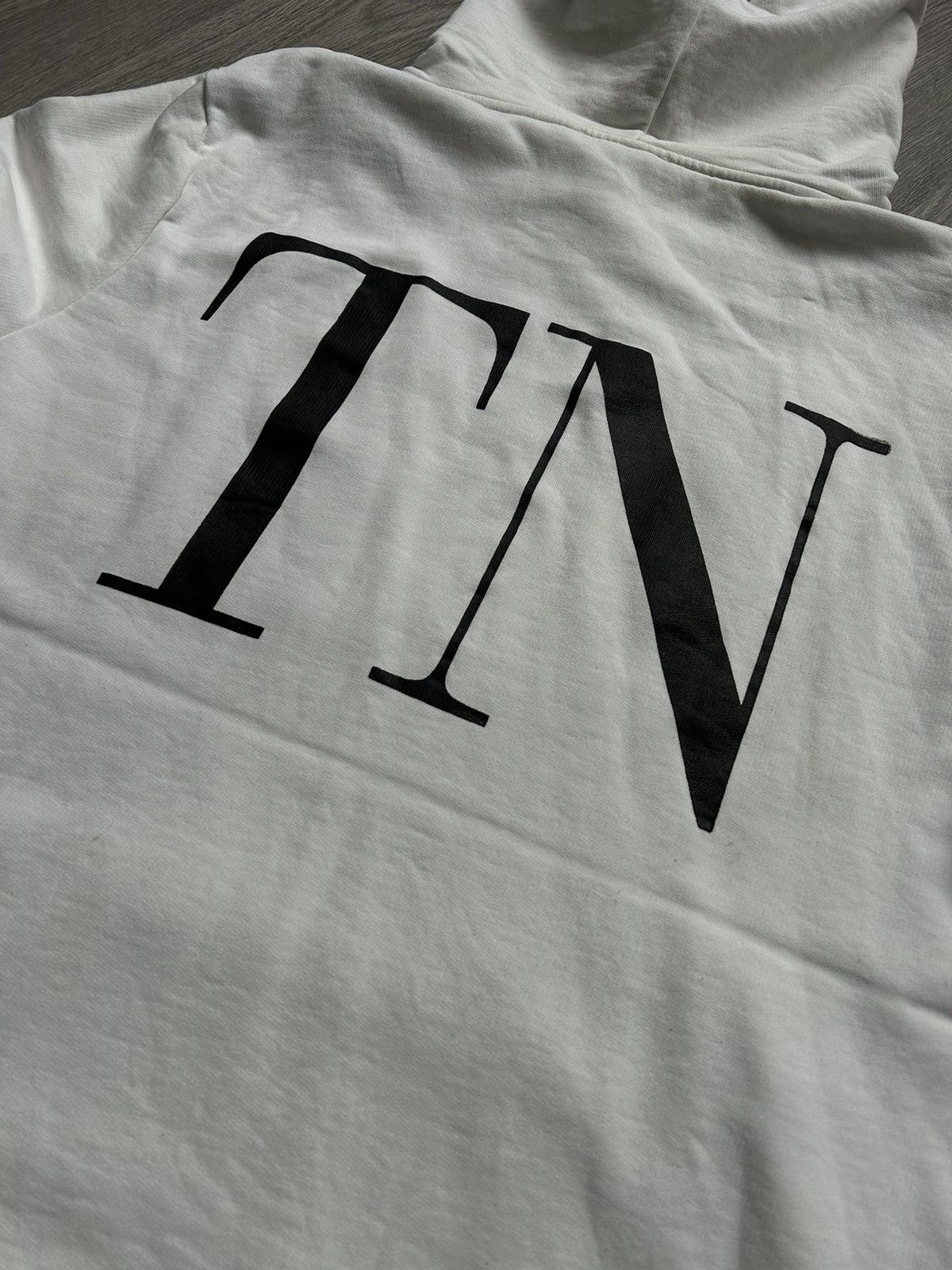 Valentino × Vintage HOODIE VALENTINO 🔘 STREETWEAR 🔘 STYLE 🔘 SIZE:L 🔘 #valentino Size US L / EU 52-54 / 3 - 7 Thumbnail