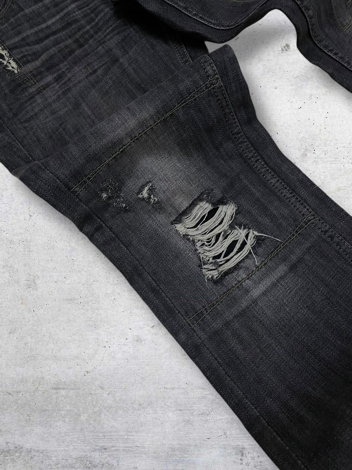 semanticdesign VINTAGE RATTLE TRAP OG JAPAN DESIGNER RIPPED ROCKSTAR DENIM Size US 29 - 8 Thumbnail