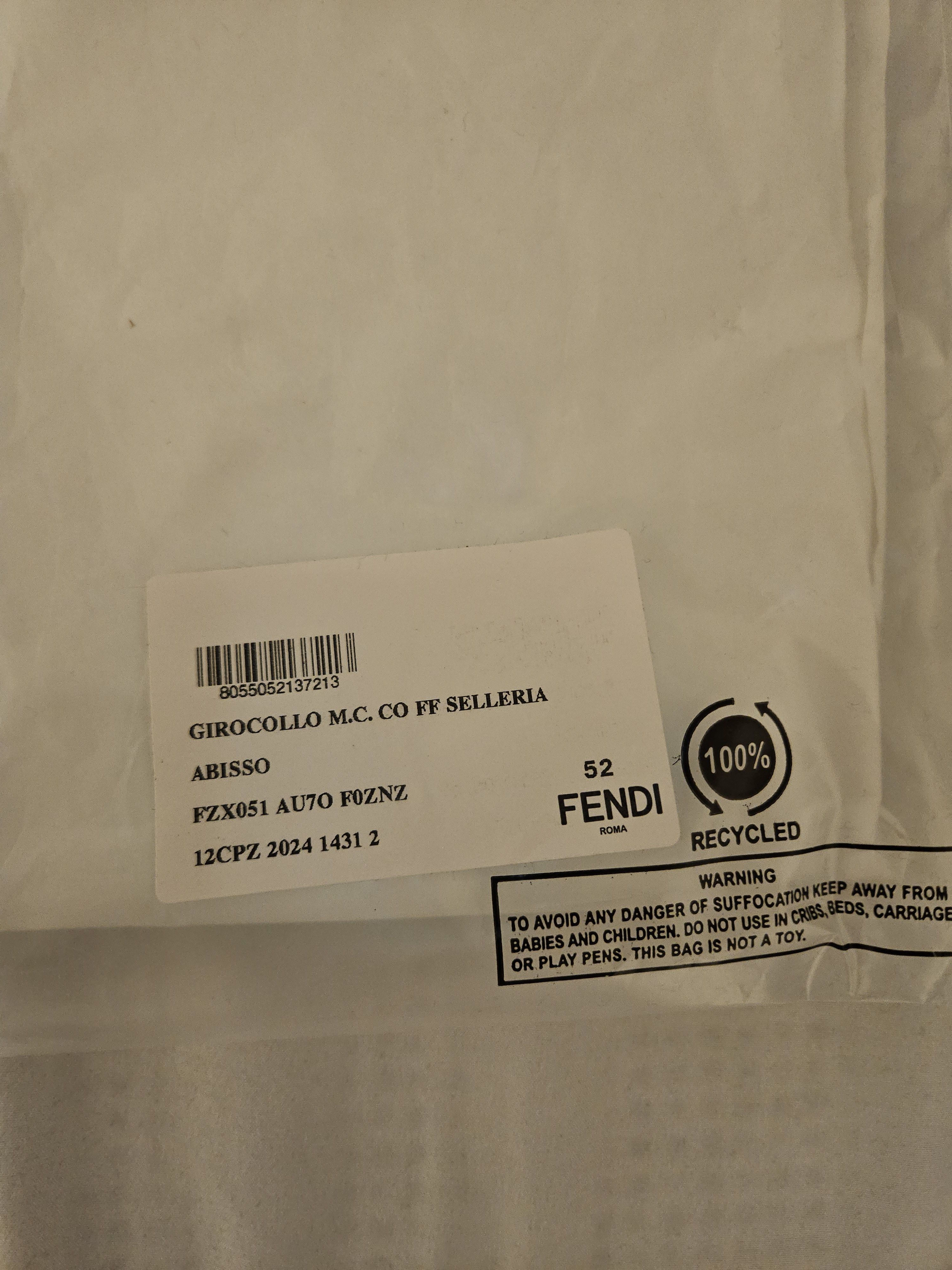 Fendi Fendi crest embroidered crewneck tshirt Size US L / EU 52-54 / 3 - 10 Thumbnail
