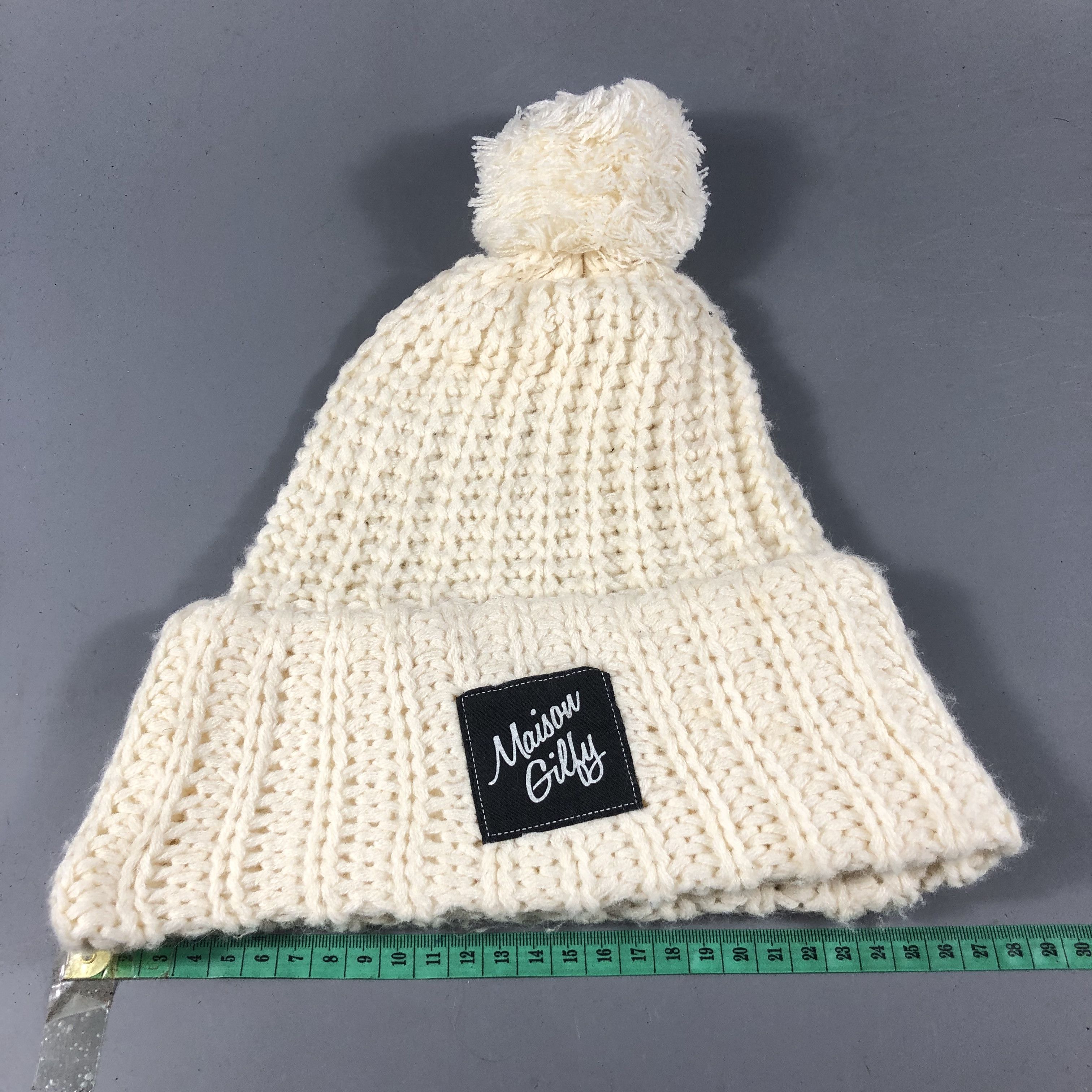 Vintage Maison Girly Knit Bobble Beanie Snowcap Snow Hat B1043 Size ONE SIZE - 3 Thumbnail