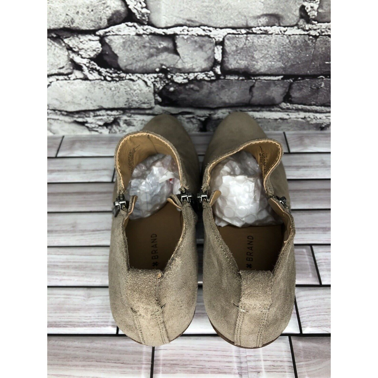 Lucky Brand Lucky Brand Fineses Taupe Suede Leather Double Zipper Heels Size US 10 / IT 40 - 4 Thumbnail