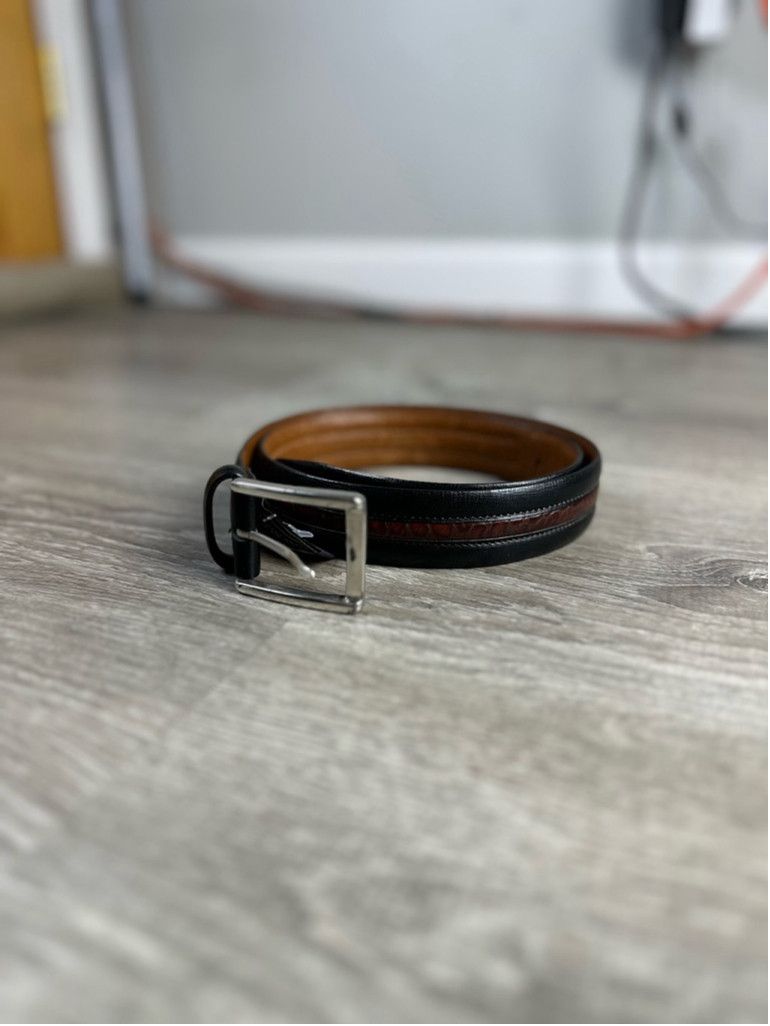 Trafalgar Vintage Trafalgar Leather Belt Size 38 Black & Brown Size ONE SIZE - 1 Thumbnail
