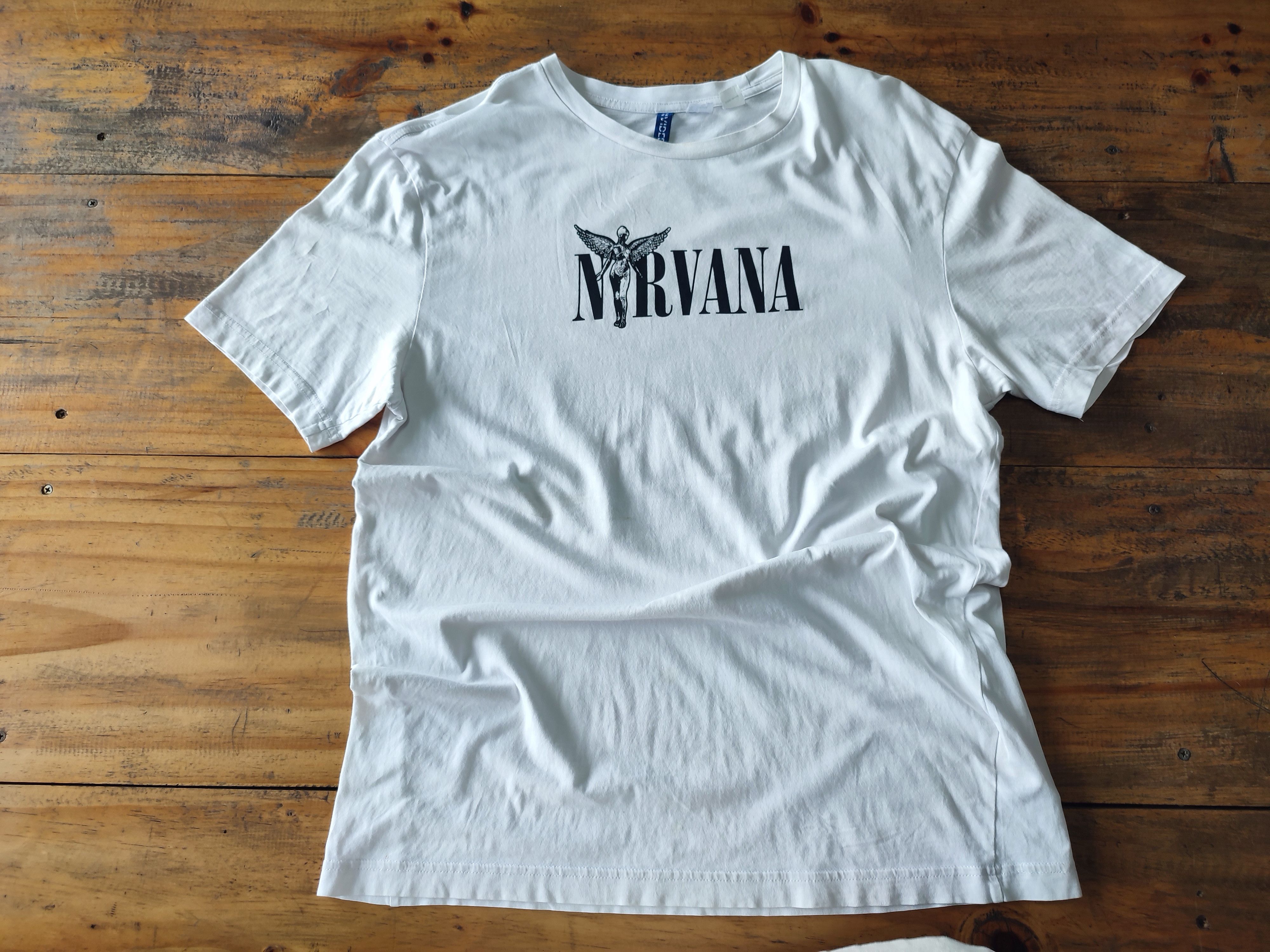H&M × Nirvana NIRVANA IN UTERO T SHIRT Size US M / EU 48-50 / 2 - 4 Thumbnail
