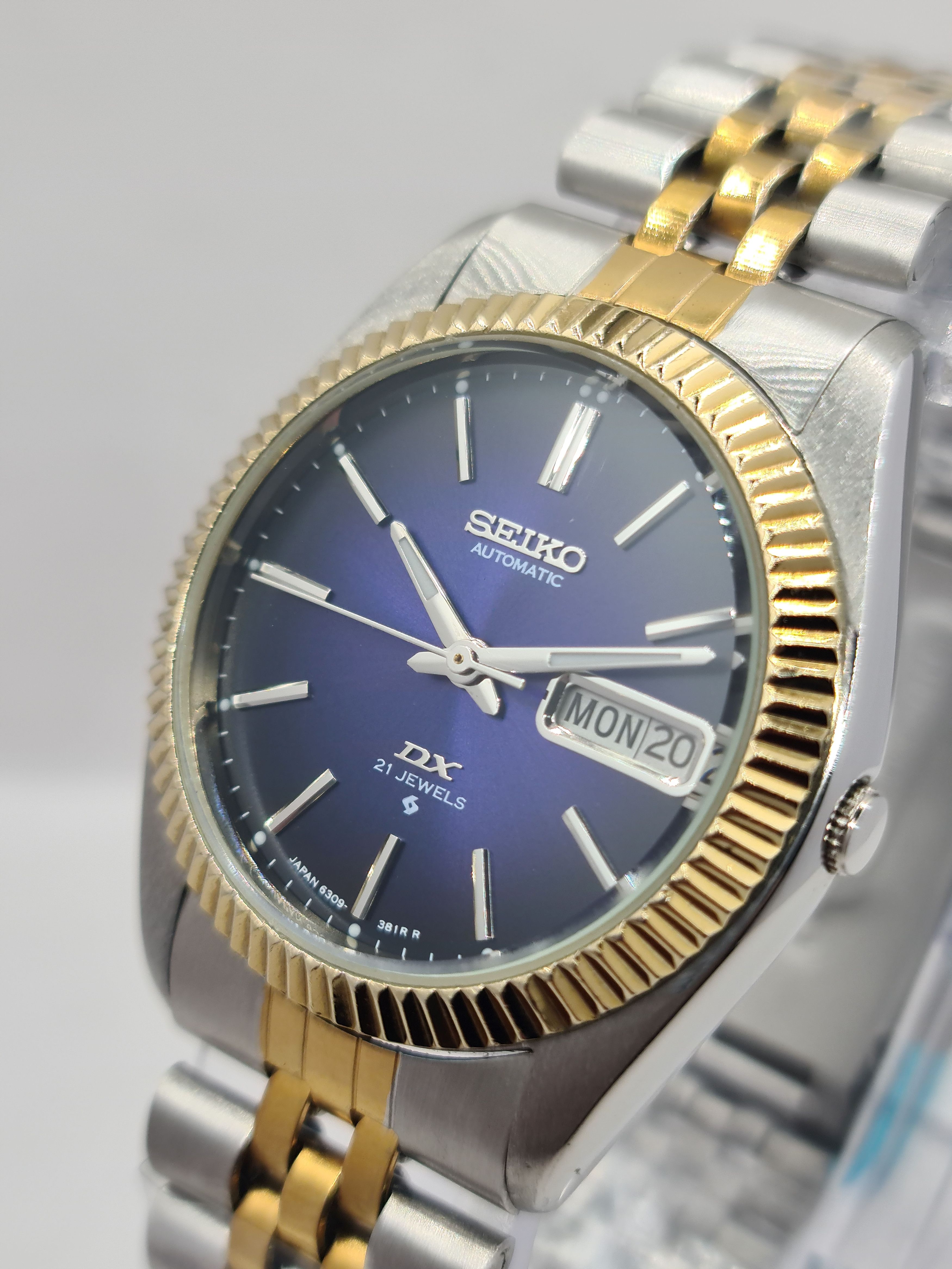 Japanese Brand × Seiko Seiko DX Automatic Fluted Bazel Day/Date Japan Size 36 - 1 Thumbnail