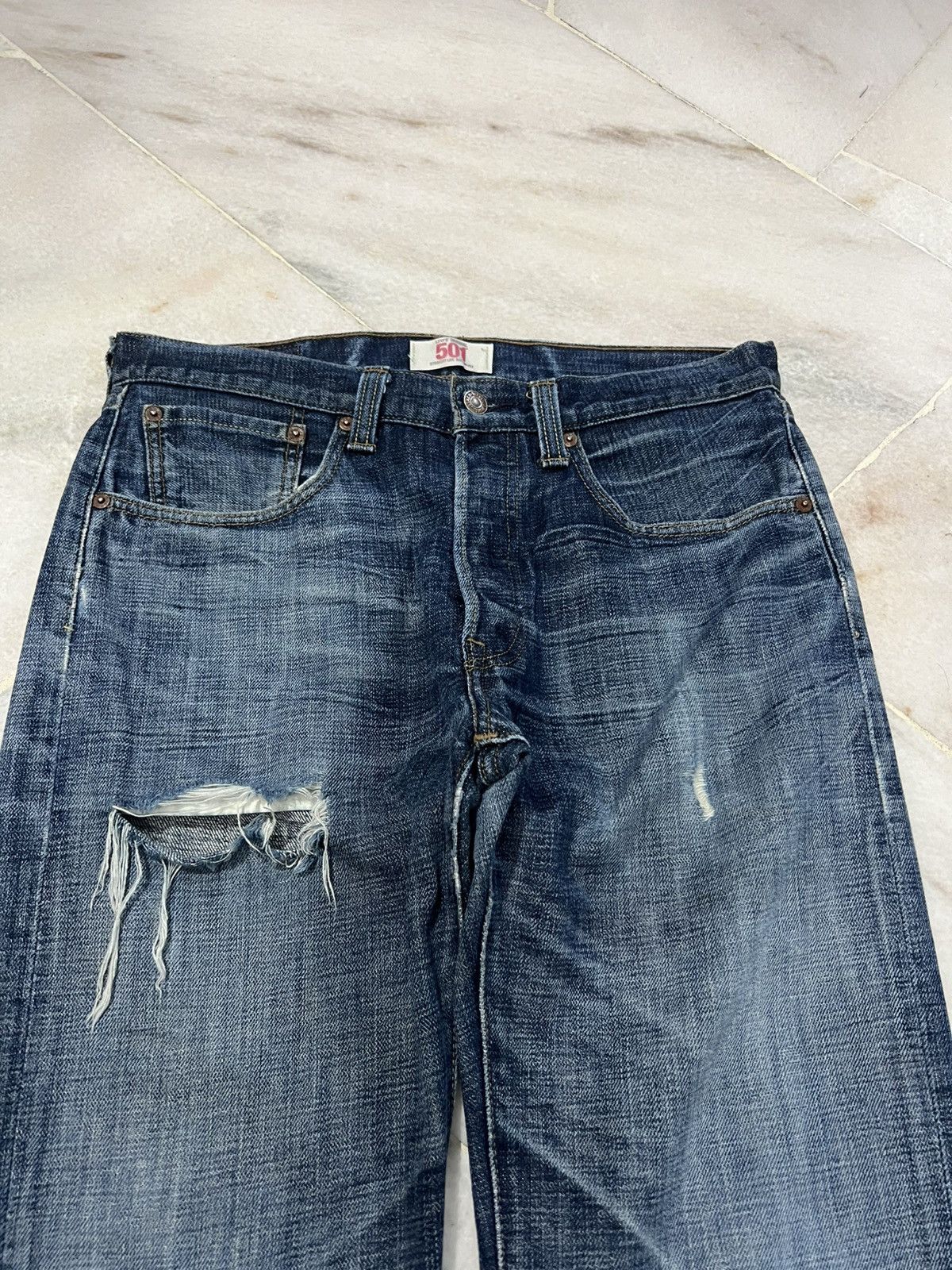 Levi's × Levi's Vintage Clothing 💥Rare 90’s style Levis 501 Kurt Corbain Distress Washed Jean Size US 31 - 3 Thumbnail