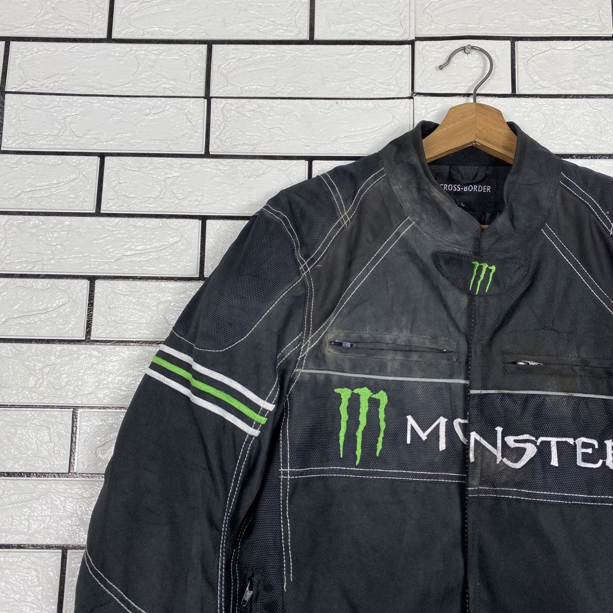 Japanese Brand Vintage Biker Jacket Cross Border Monster Energy Big Logo Size US L / EU 52-54 / 3 - 8 Thumbnail