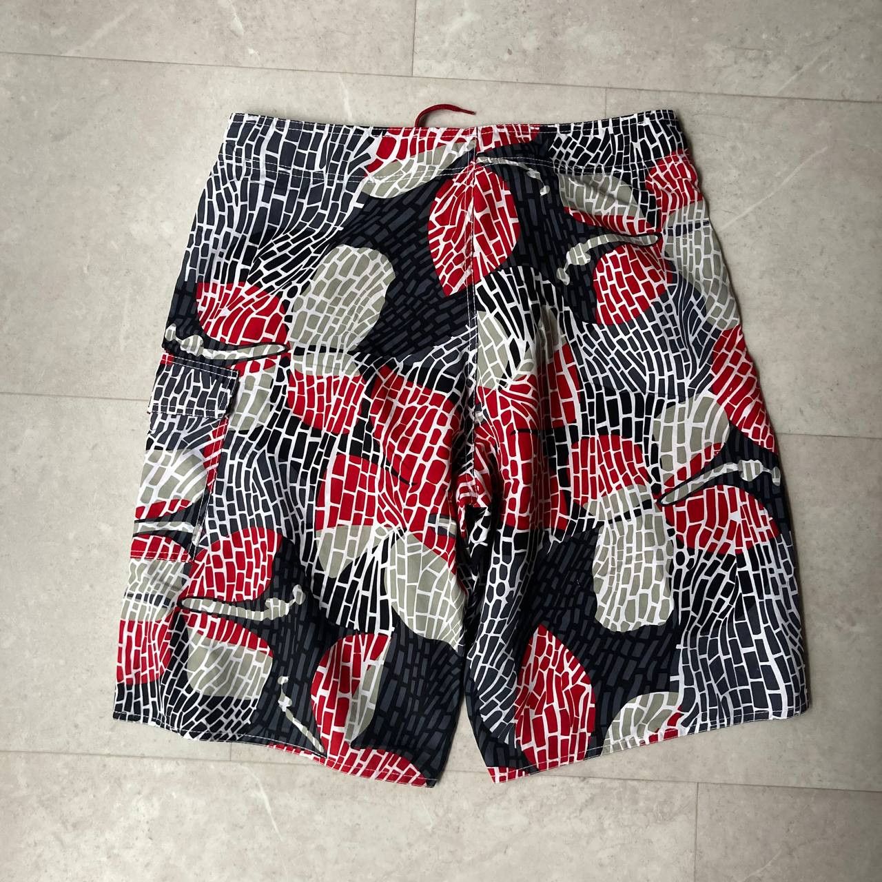 Quiksilver Vintage Quiksilver Surfboards Cargo Swim Trunks Size US 32 / EU 48 - 2 Thumbnail