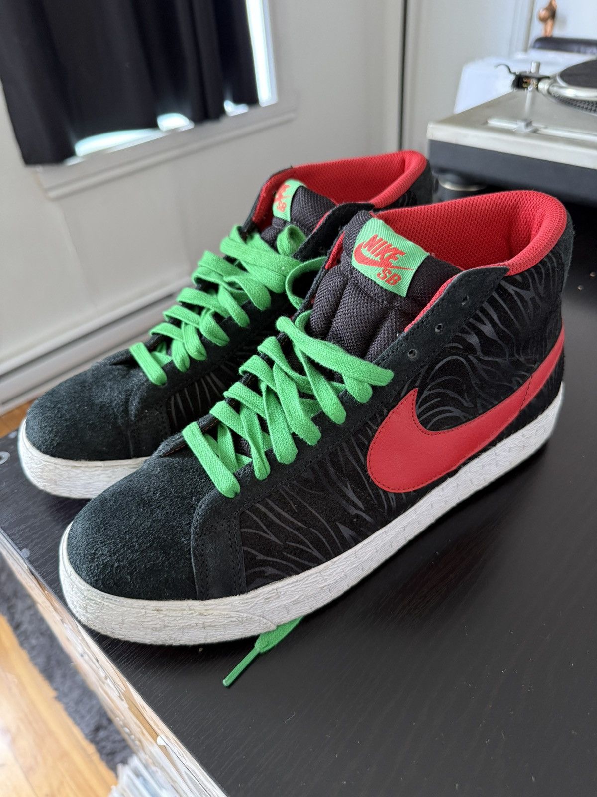 Nike SB Blazer Mid A Tribe Called Quest Size US 10.5 / EU 43-44 - 3 Thumbnail