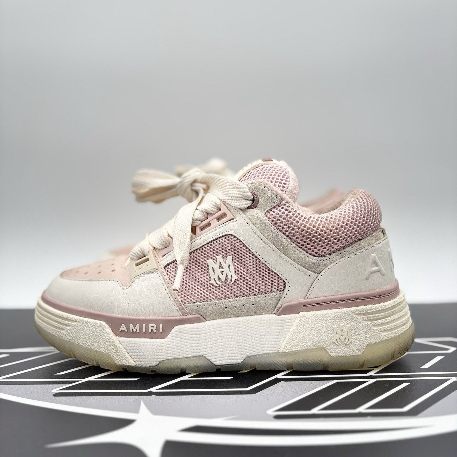 Amiri Size 41 (8 US) Amiri MA-1 ' White Pink ' | GOOD CONDITION! Size US 8 / EU 41 - 1 Thumbnail