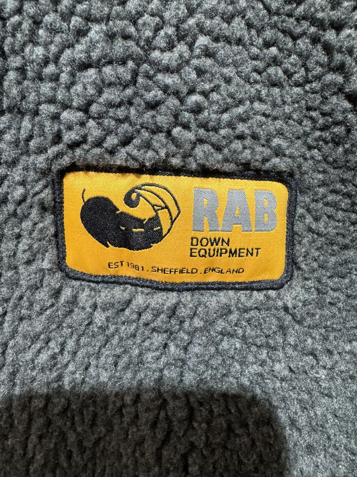 Rab Rab Mens Teddy Original Pile Thermal Warm Fleece Windproof Size US L / EU 52-54 / 3 - 8 Thumbnail