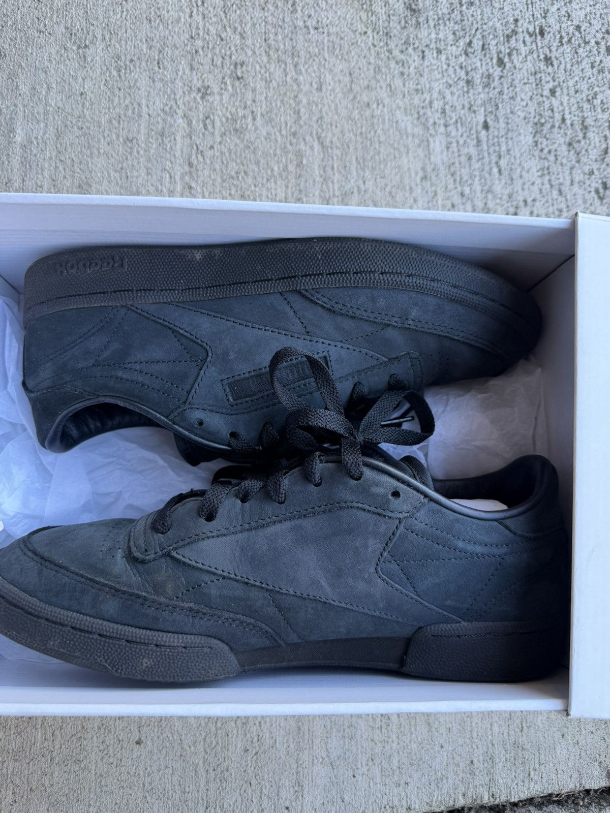 JJJJound × Reebok Jjjjound Reebok Club C Nubuck Core Black Size US 8 / EU 41 - 1 Thumbnail
