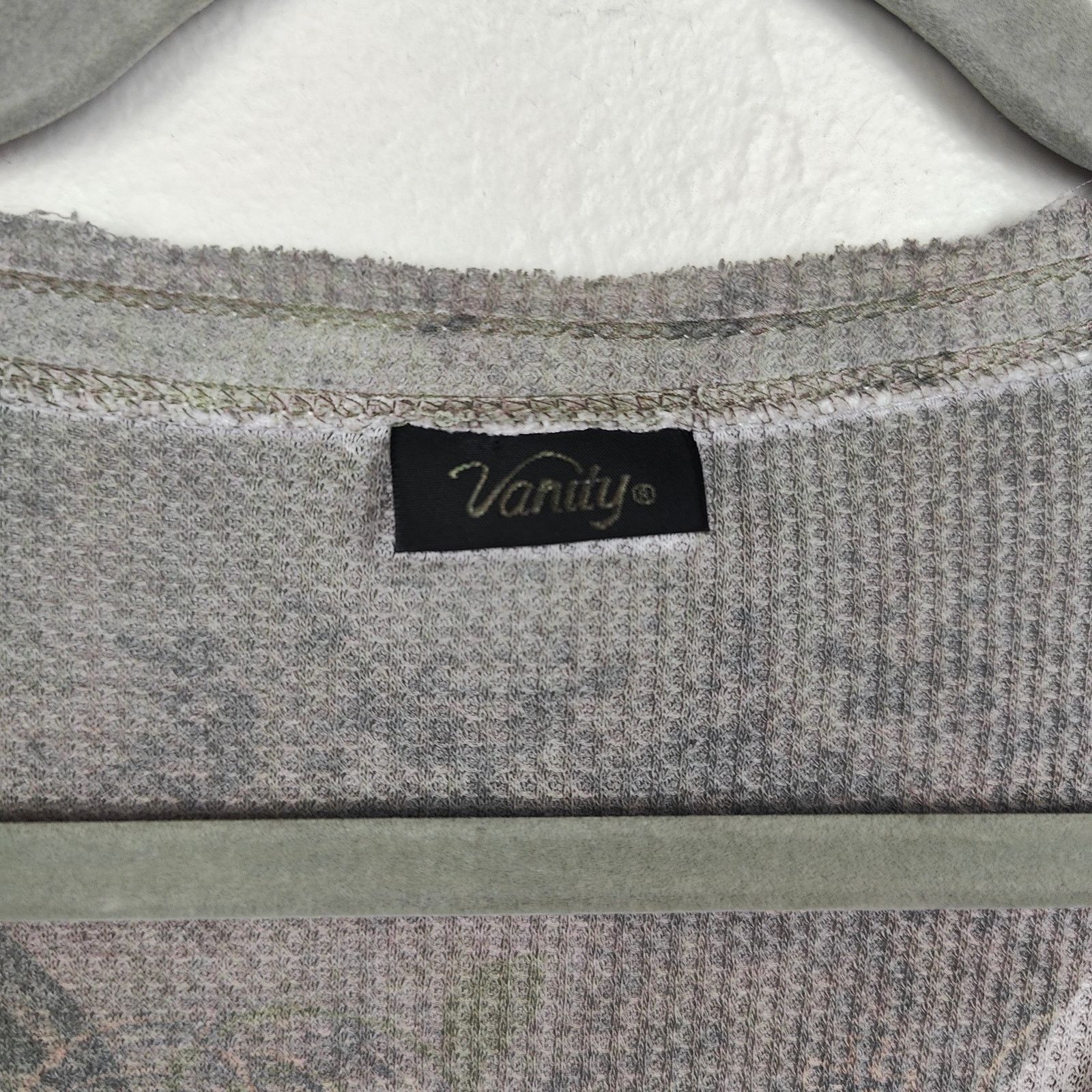 Other Vintage Y2K Vanity Top Womens Large Gray Distressed Thermal Size L / US 10 / IT 46 - 3 Thumbnail