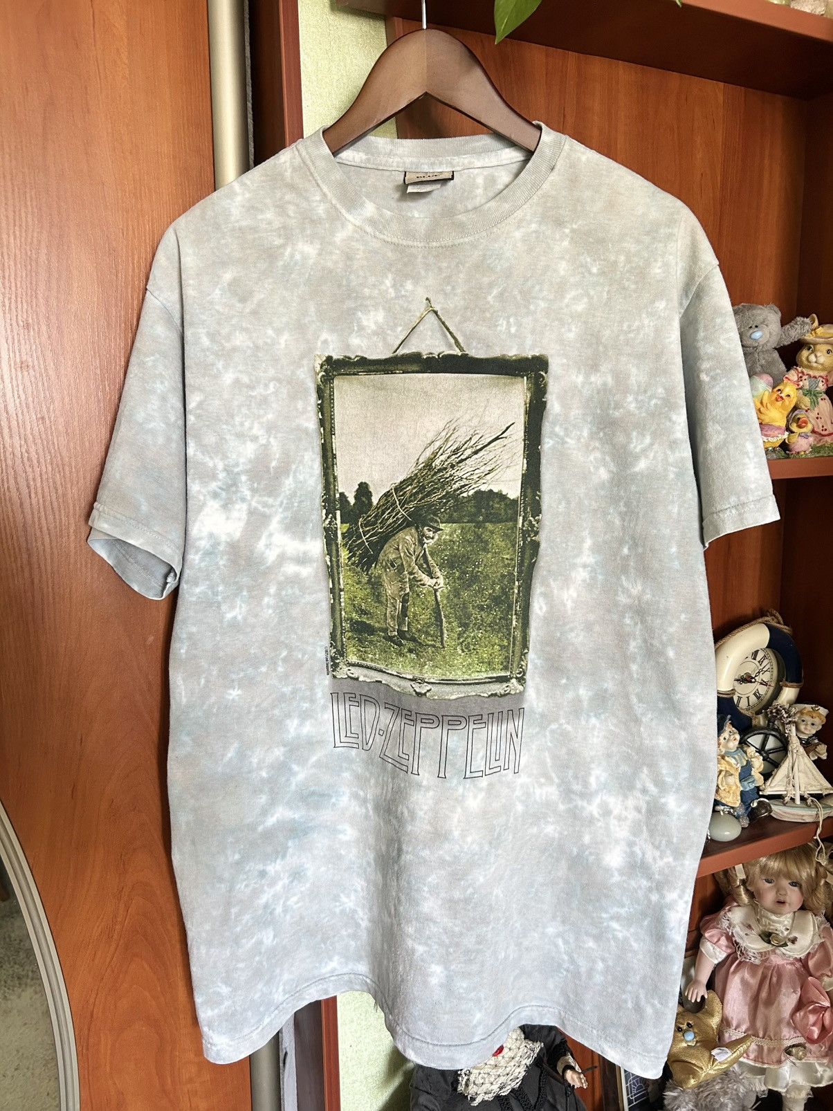 Band Tees Vintage LED ZEPPELIN LIQUID BLUE 4 IV ALBUM COVER T-SHIRT Size US L / EU 52-54 / 3 - 2 Thumbnail