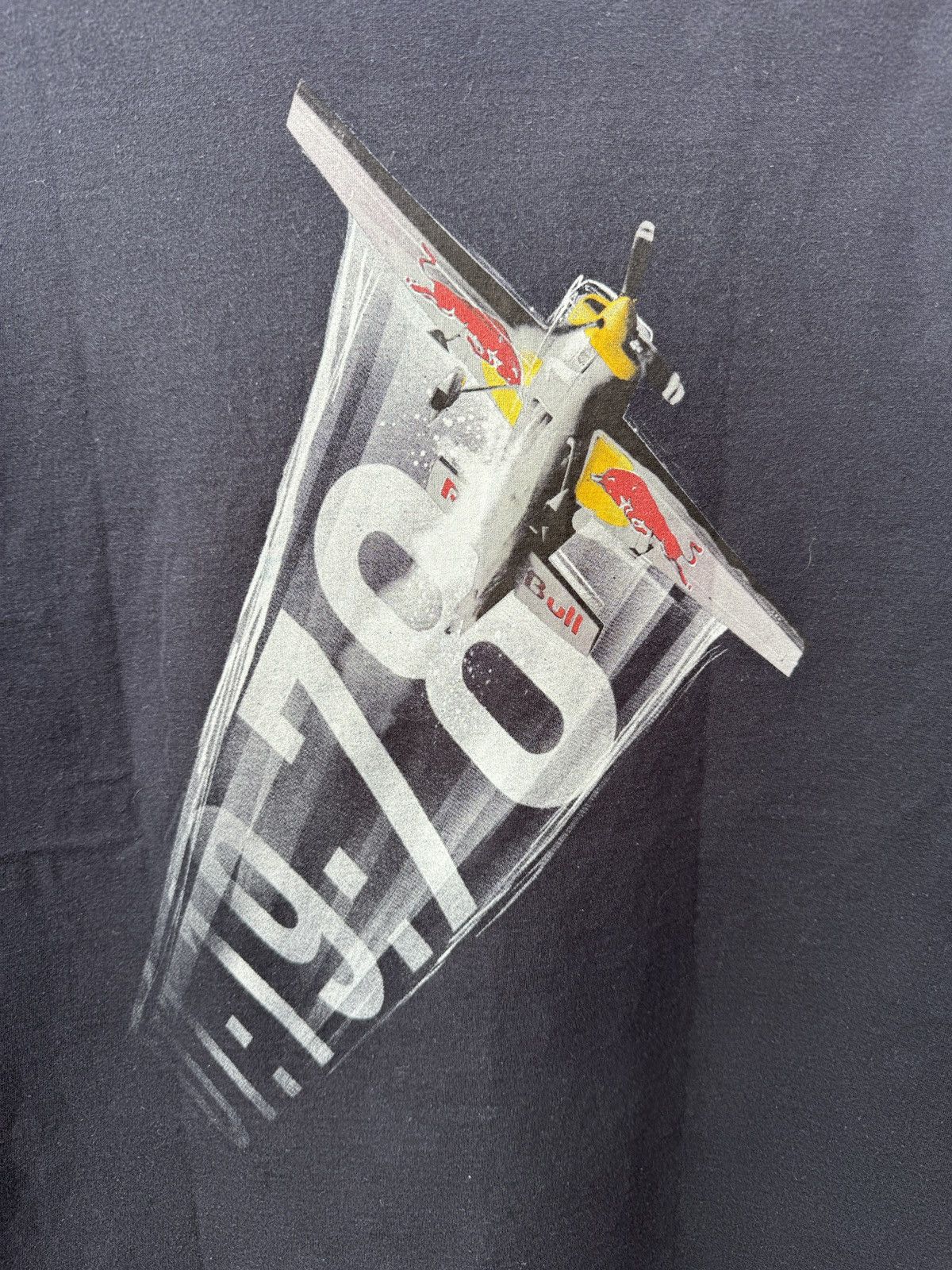 Red Bull Vintage Red Bull Air Race Graphic Faded T-Shirt Size US M / EU 48-50 / 2 - 14 Thumbnail