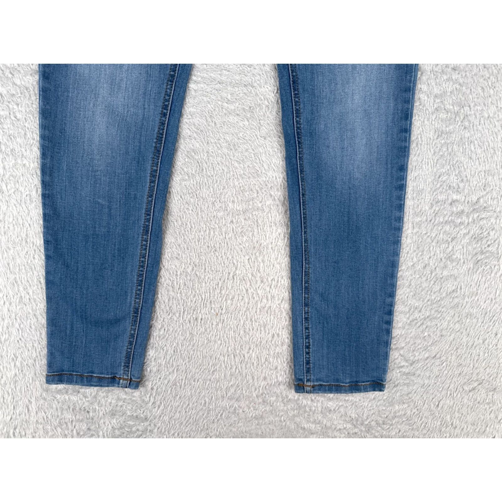 Vintage VINTAGE Maurices Women's Jeans Skinny Mid Rise Denim 28x27 Blue Casual 2010s Girls Size 30" / US 8 / IT 44 - 2 Thumbnail