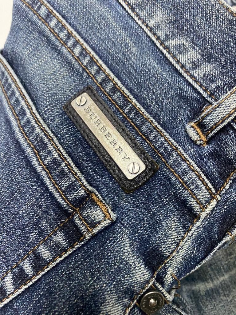Burberry BURBERRY DISTRESSED DENIM JEANS Size US 31 - 12 Thumbnail
