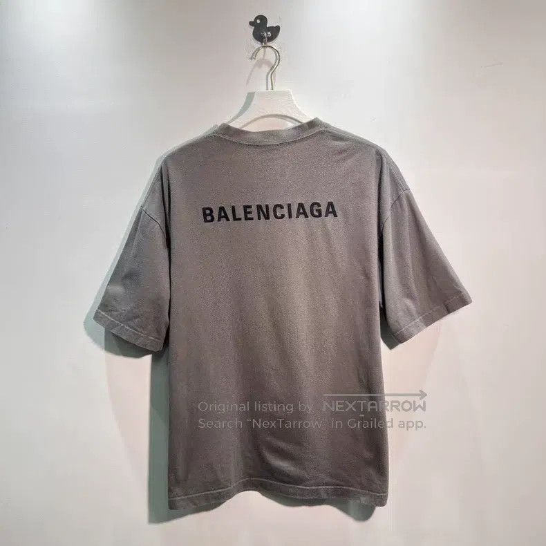 Balenciaga Balenciaga Short-sleeve with embroidered letter logo on th Size US L / EU 52-54 / 3 - 3 Thumbnail
