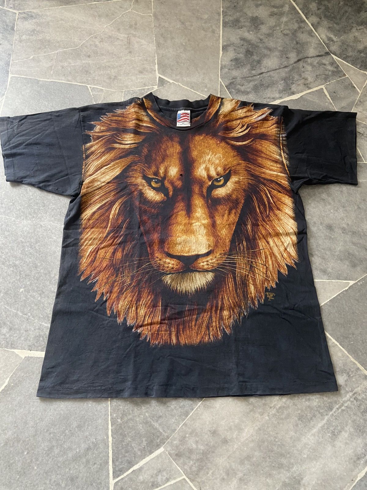 Vintage Vintage Lion King Trinity Sport Sun Faded Tee Size US XL / EU 56 / 4 - 2 Thumbnail