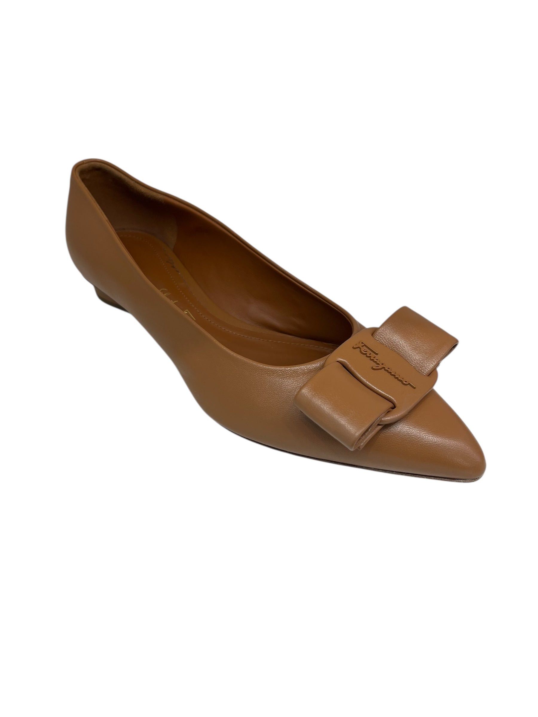 Salvatore Ferragamo Ferragamo Logo Bow Leather Flats SIZE 10 Size ONE SIZE - 1 Thumbnail