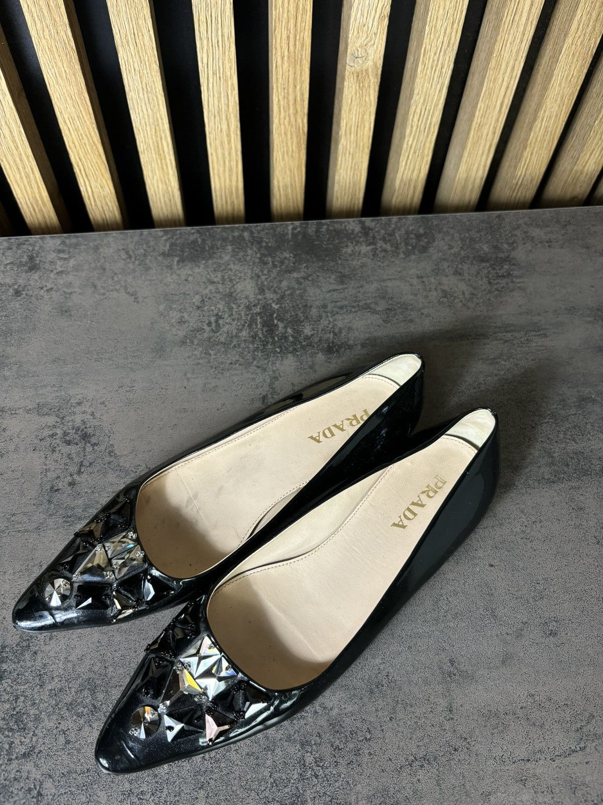 Designer × Prada Luxury Prada Y2K Flat Italy 00s Style Black Leather size 38 Size US 7 / IT 37 - 3 Thumbnail