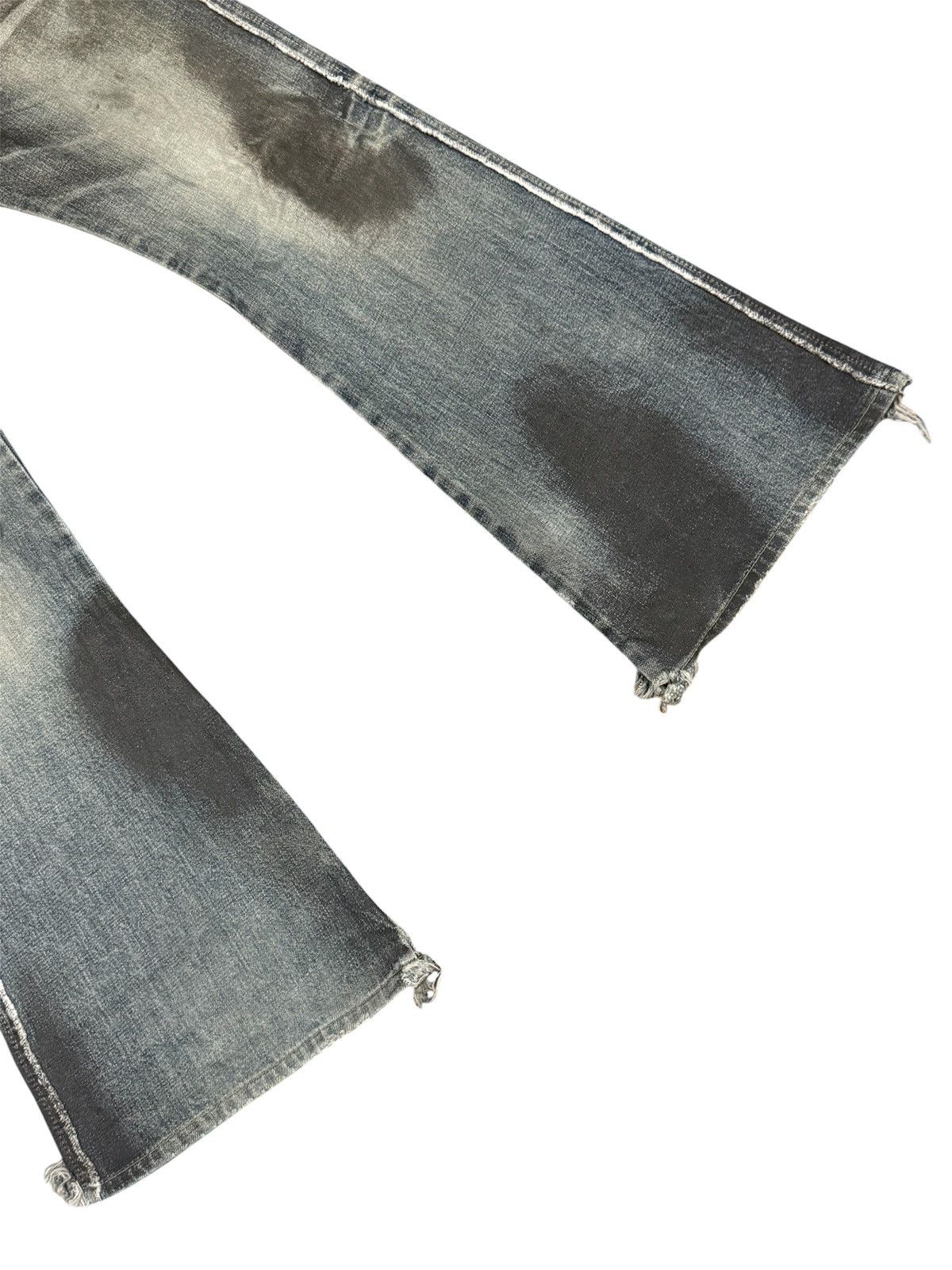 Tornado Mart TORNADO MART FLARED DISTRESSED BOOTCUTJEANS Size US 31 - 5 Thumbnail