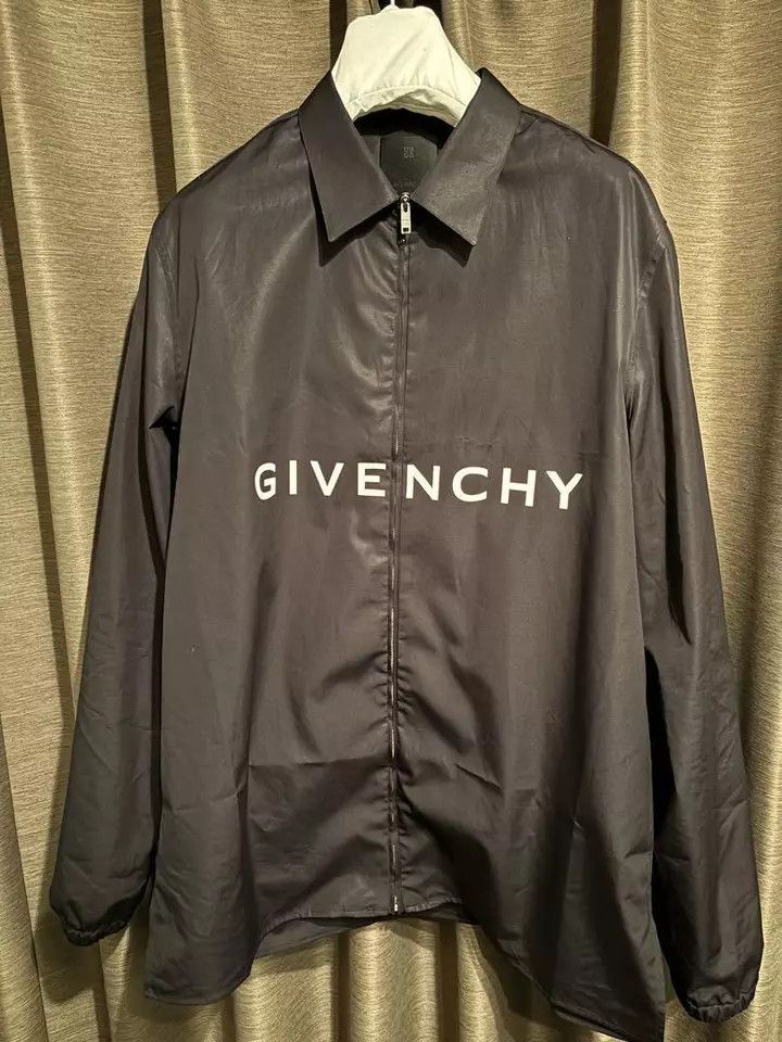 Givenchy o1w1db10325 Boxy Fit Ls Zip Print Shirt in Black Size US XXL / EU 58 / 5 - 5 Thumbnail
