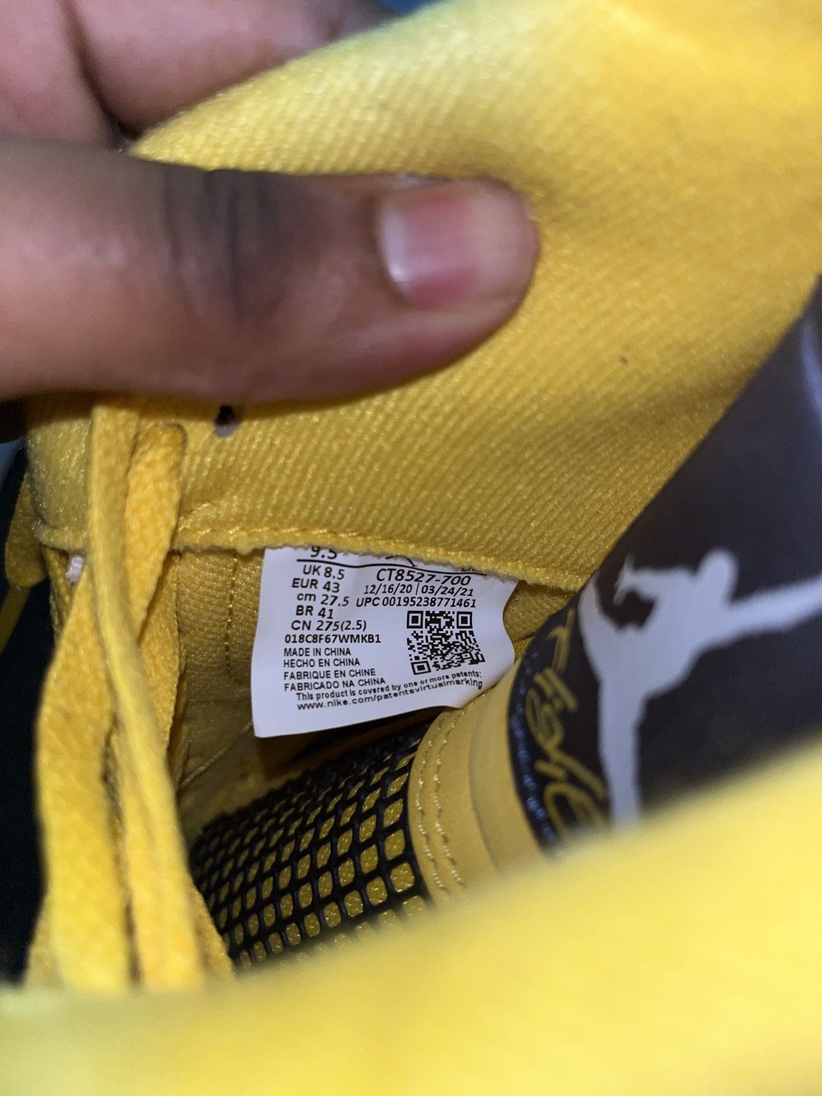 Jordan Brand × Nike Jordan 4 lightning Size US 8.5 / EU 41-42 - 4 Thumbnail