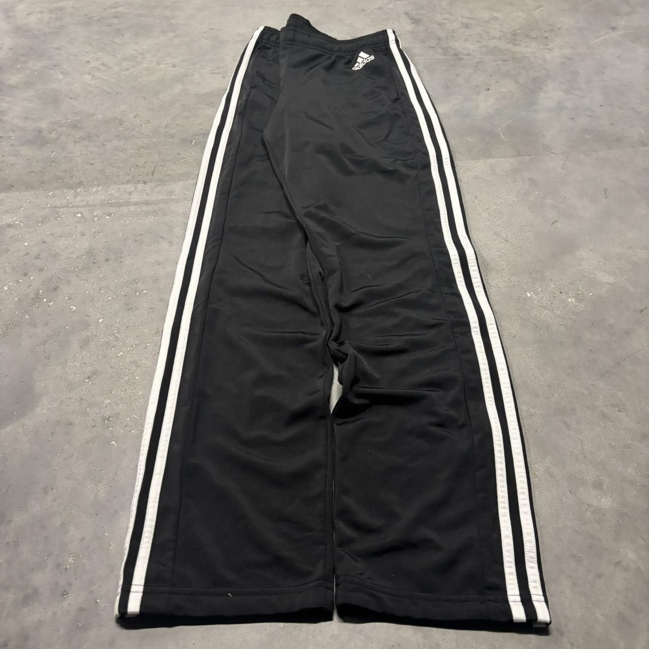 Adidas × Vintage Crazy Vintage Y2K/2000s Black Adidas Striped Streetwear Essential Track Pants! Size US 30 / EU 46 - 2 Thumbnail