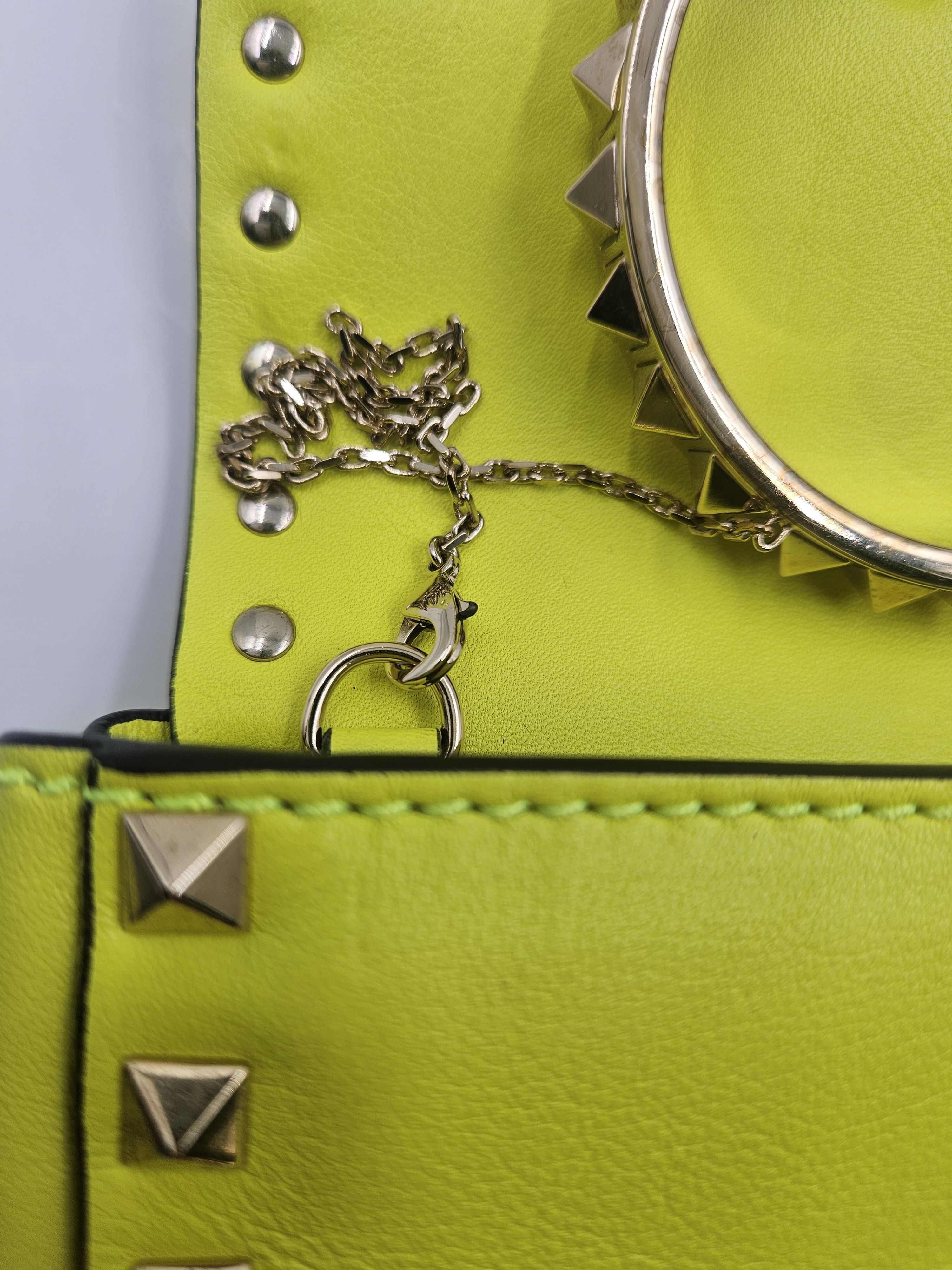 Valentino Valentino Garavani Neon Yellow Rockstud Bracelet Clutch Size ONE SIZE - 13 Thumbnail