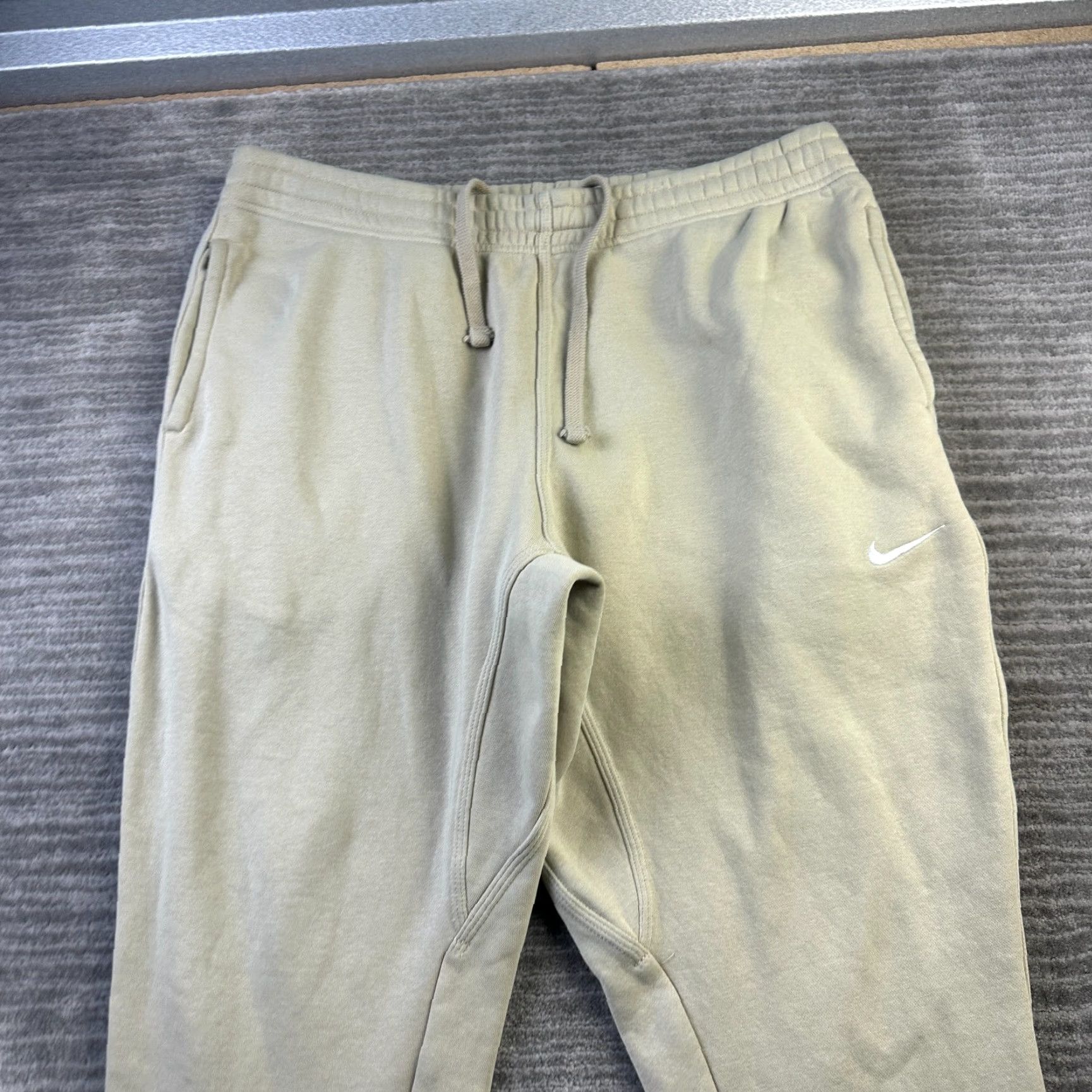 Nike Nike Pants Mens 2XL XXL Beige Tan Club Fleece Joggers Sweatpants Pockets Logo Size US 39 - 3 Thumbnail