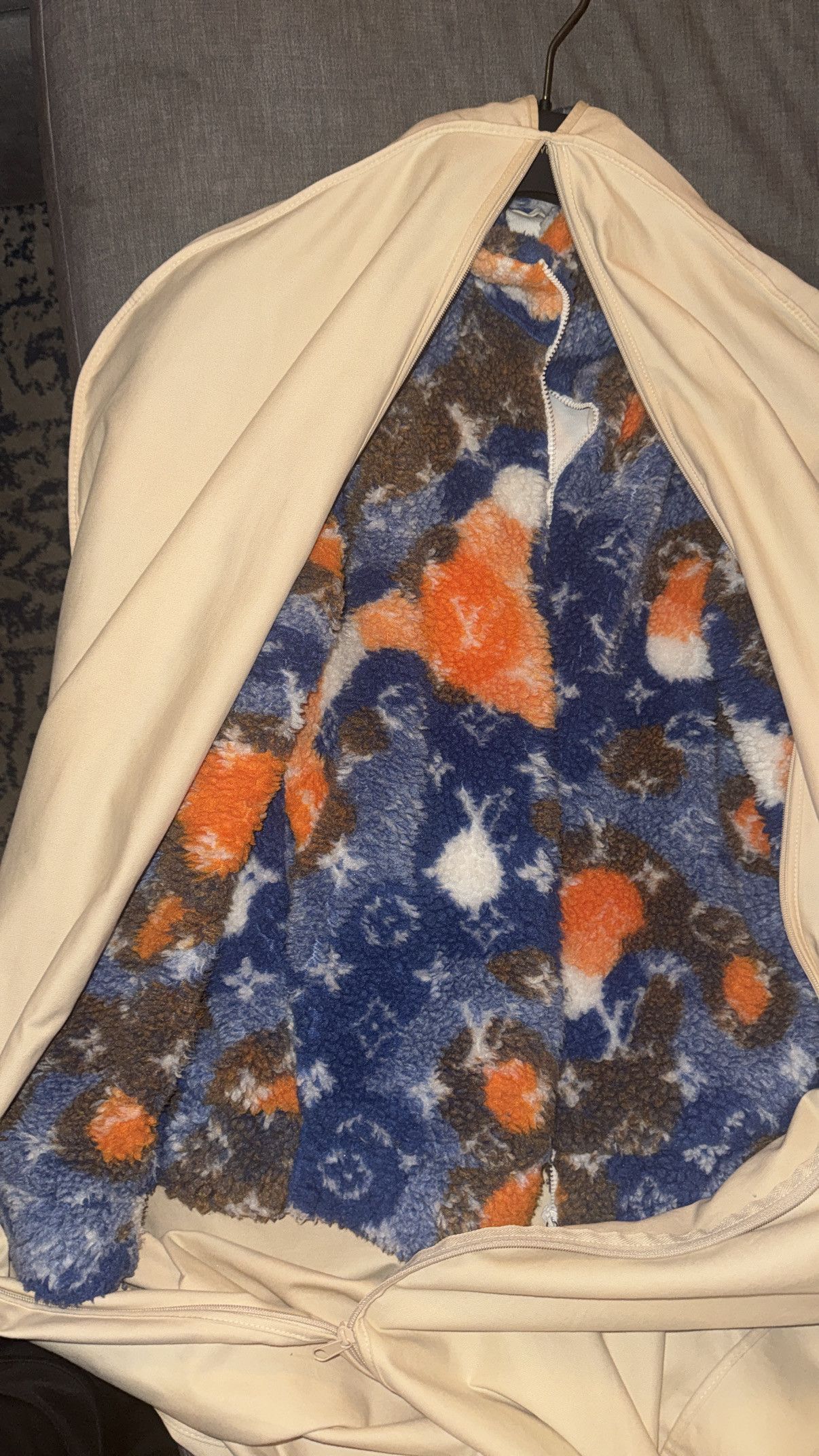 Louis Vuitton Louis Vuitton camo fleece Size US M / EU 48-50 / 2 - 1 Thumbnail