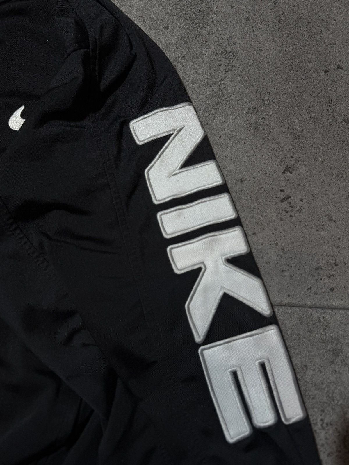 Nike × Vintage Vintage 90s Nike Spellout Track & Zip Jacket Size US M / EU 48-50 / 2 - 5 Thumbnail