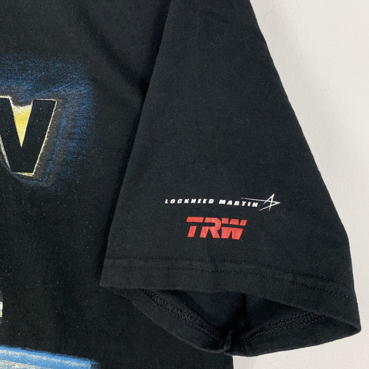 Vintage Vintage EKV Exoatmospheric Kill Vehicle Raytheon Boen Tshirt Size US L / EU 52-54 / 3 - 5 Thumbnail
