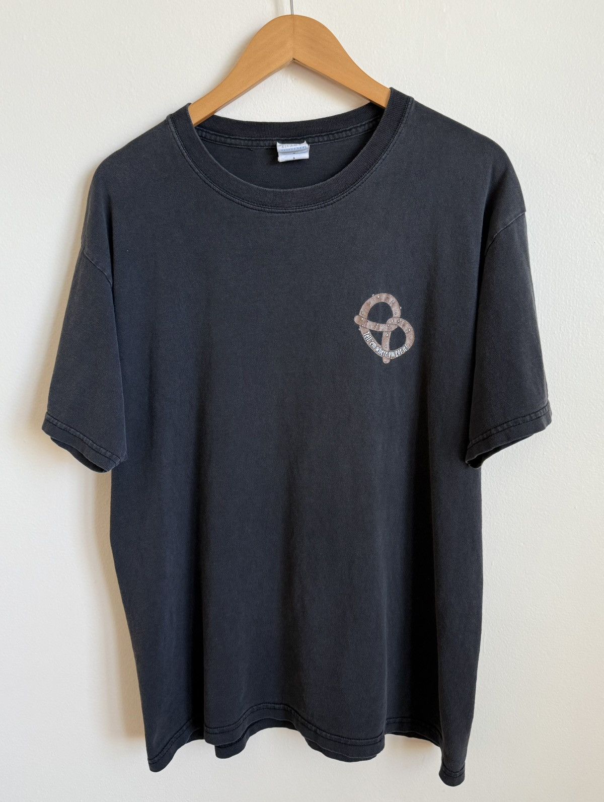 Vintage Vintage Y2K Main Street Pub Bally PA T-Shirt Men’s L Gildan Size US L / EU 52-54 / 3 - 7 Thumbnail