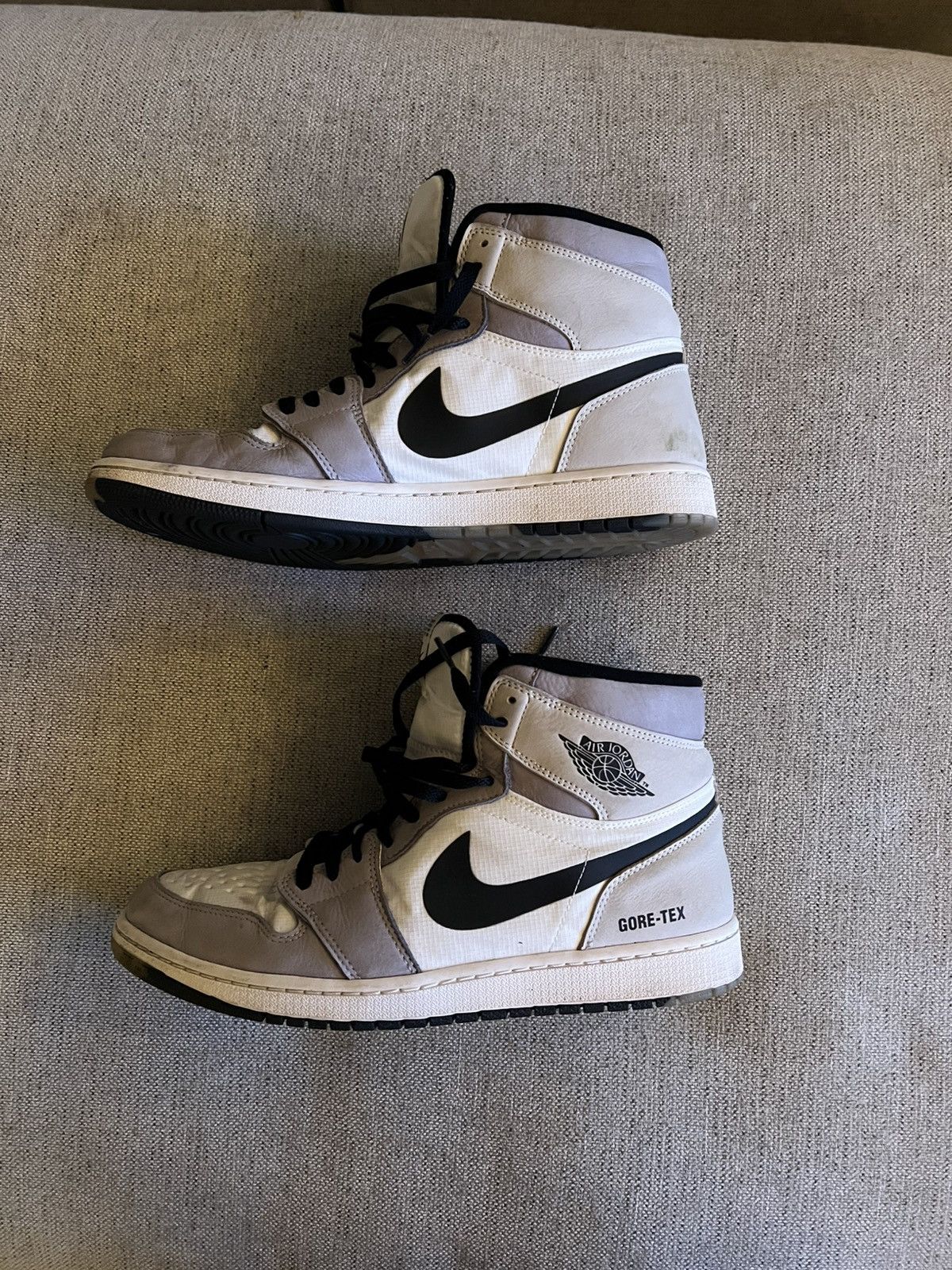 Jordan Brand Jordan 1 White/Grey Gore-Tex Size US 13 / EU 46 - 2 Thumbnail