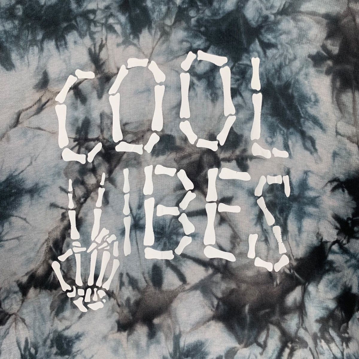 VIBE COOL VIBES TIE DYE YOUTH PULLOVER HOODIES #1546-C69 Size US XS / EU 42 / 0 - 13 Thumbnail
