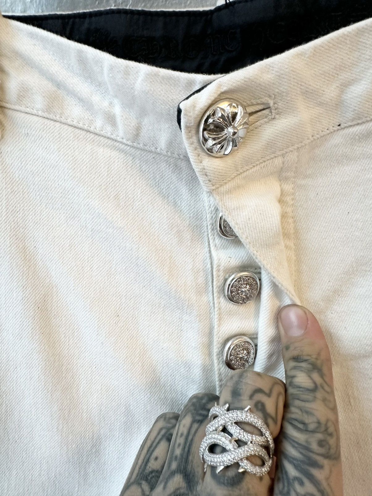 Chrome Hearts Chrome Hearts LONG carpenter 3/4 double knee denim shorts Size US 31 - 4 Thumbnail