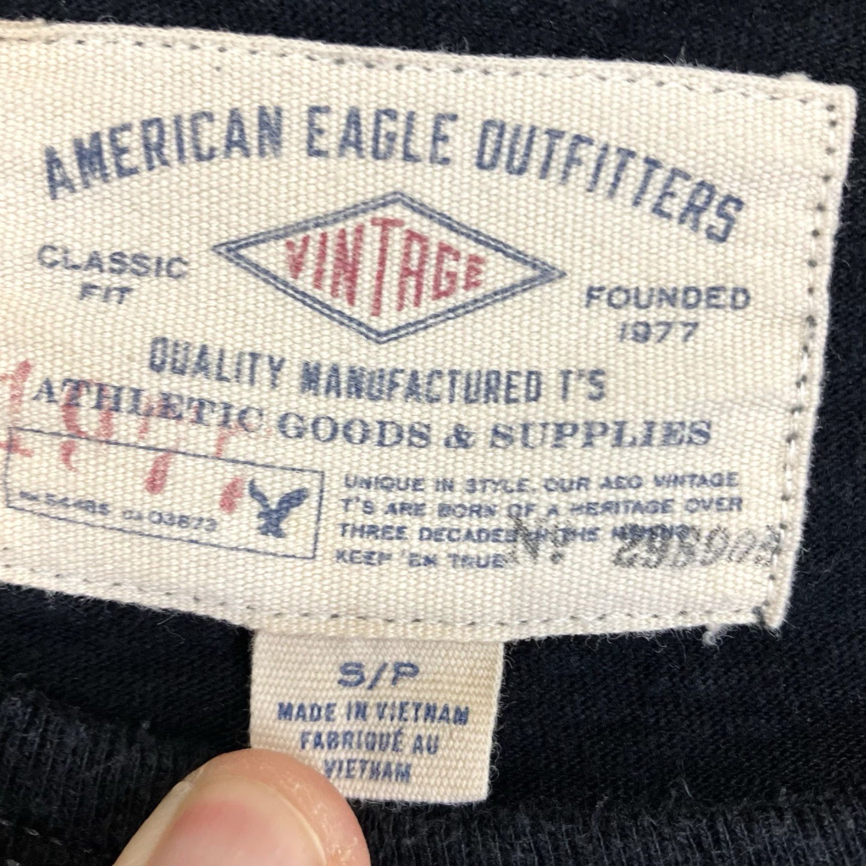 American Eagle Outfitters VINTAGE American Eagle Shirt Long Sleeve Men Small Black Classic Fit Embroidered Logo Crew Neck 2000s Mens Size US S / EU 44-46 / 1 - 4 Thumbnail
